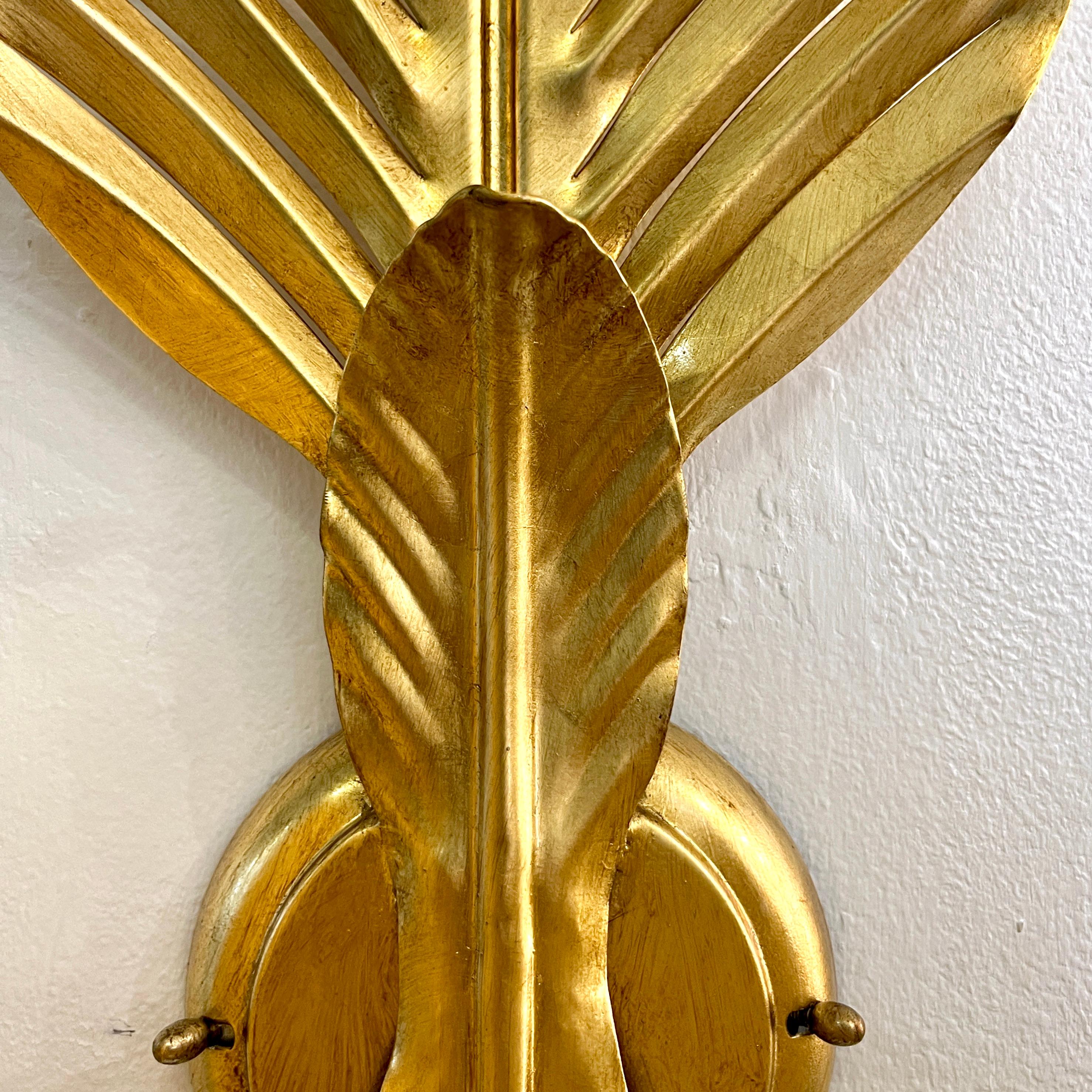 Contemporary Italian Art Deco Design Pair of Hand Made Gold Metal 3-Leaf Sconces For Sale 7
