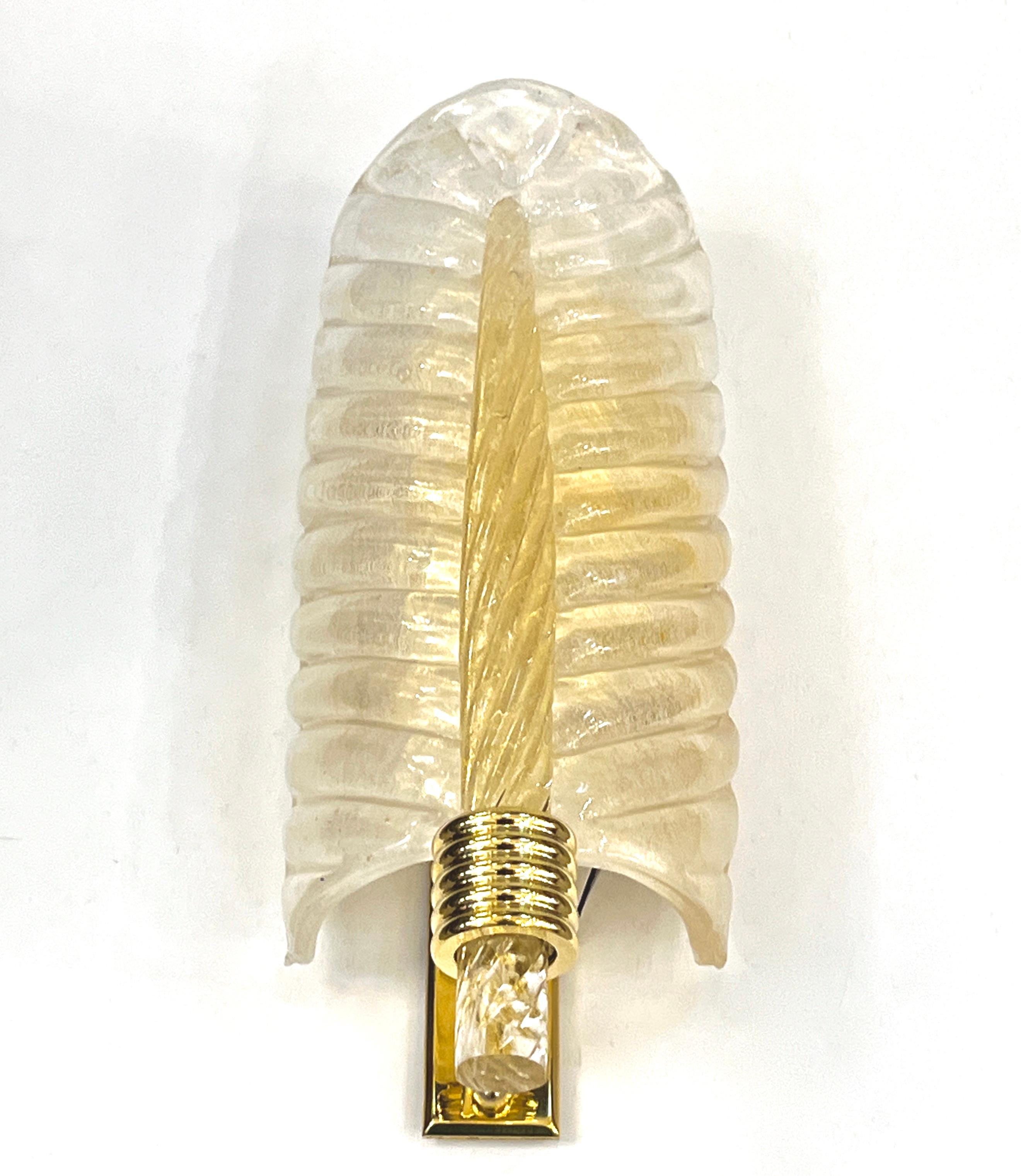 Contemporary Italian Art Deco Pair Crystal Gold Murano Glass Brass Leaf Sconces im Angebot 7