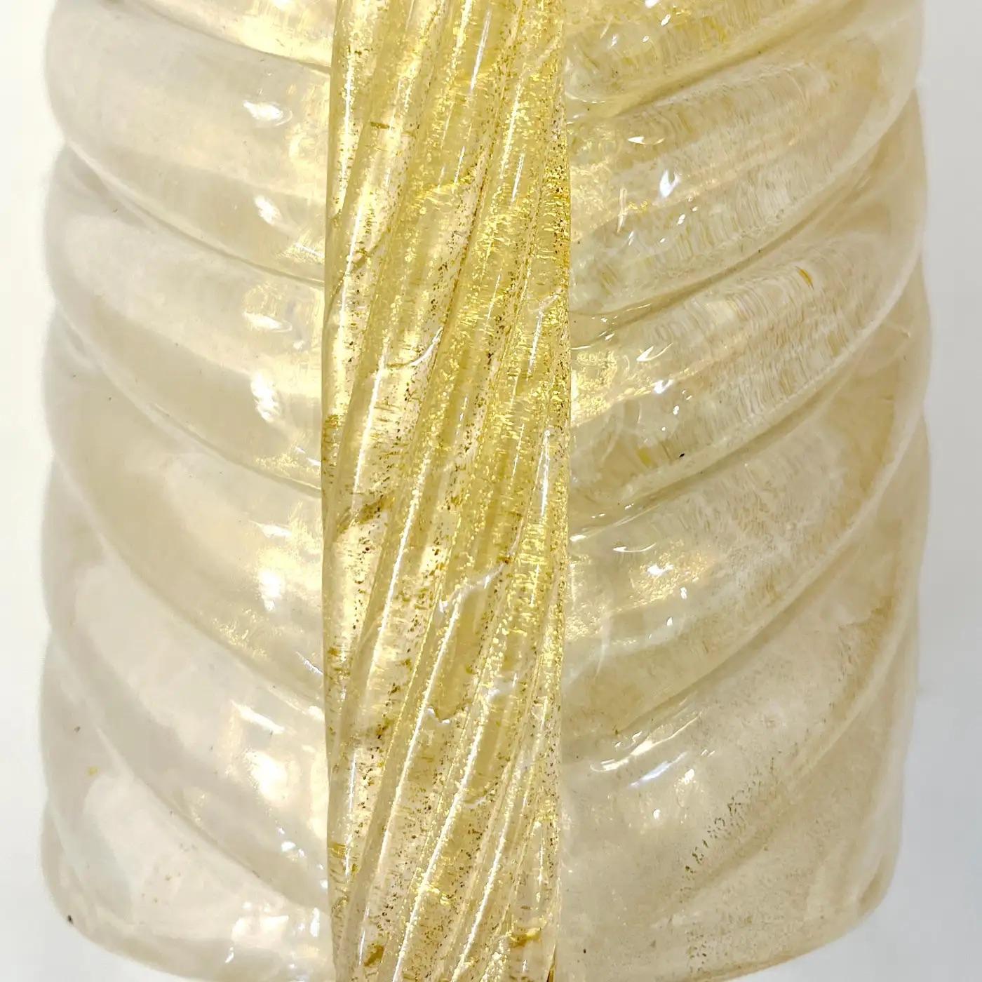 Contemporary Italian Art Deco Pair Crystal Gold Murano Glass Brass Leaf Sconces im Zustand „Neu“ im Angebot in New York, NY