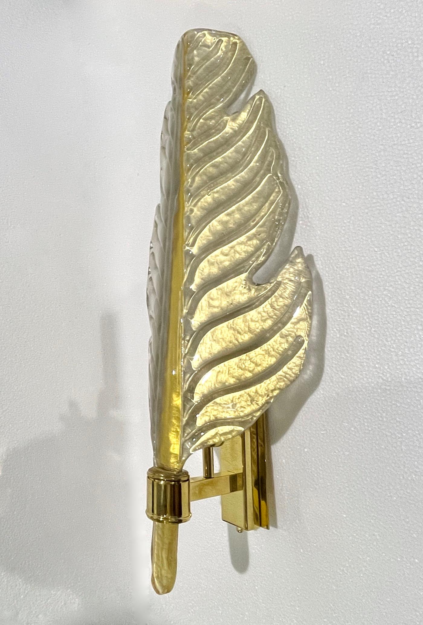 Contemporary Italian Art Deco Pair of Amber Gold Murano Glass Brass Leaf Sconces In New Condition For Sale In New York, NY