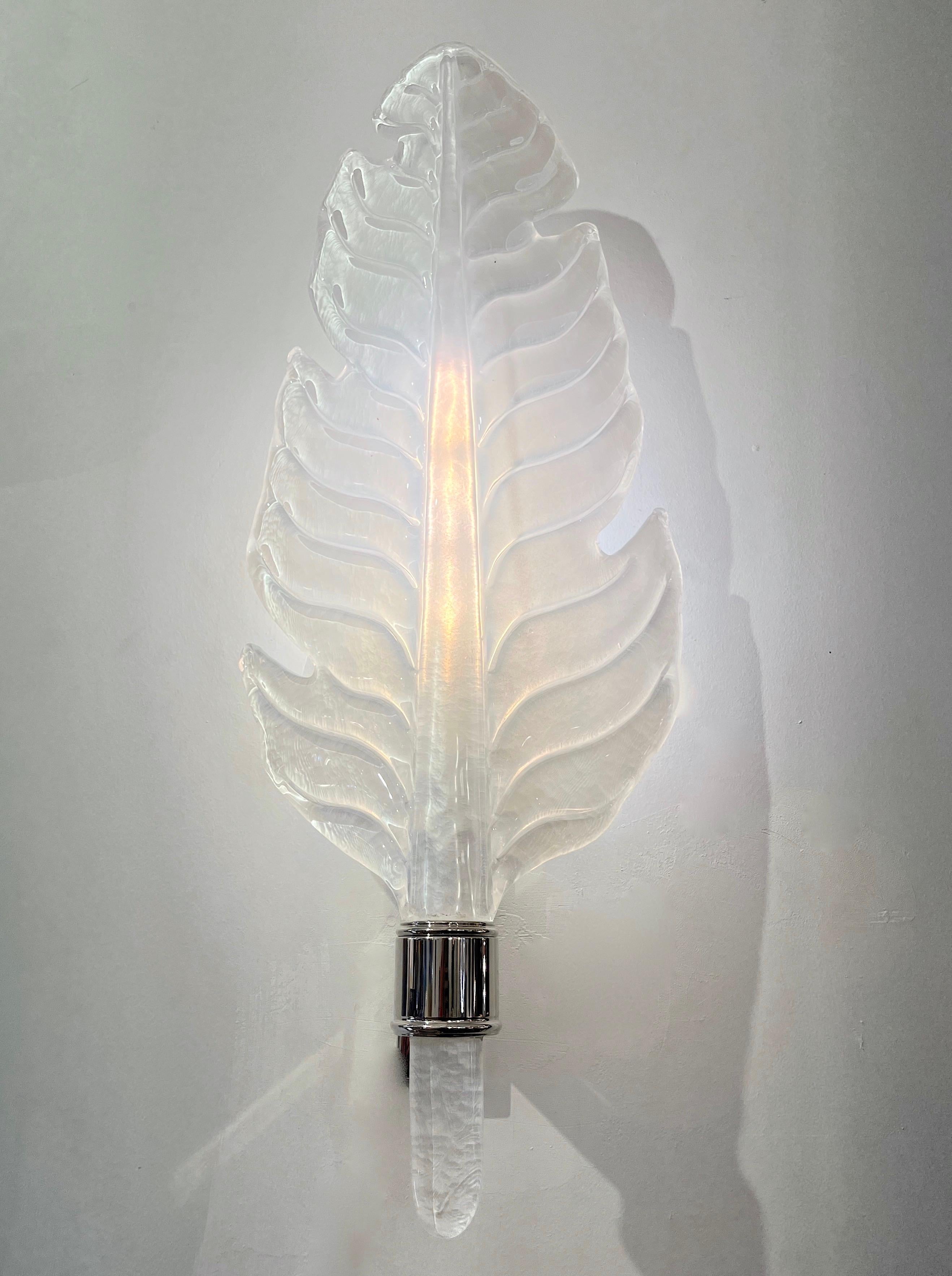 Contemporary Italian Art Deco Pair of White Murano Glass Nickel Leaf Sconces For Sale 7