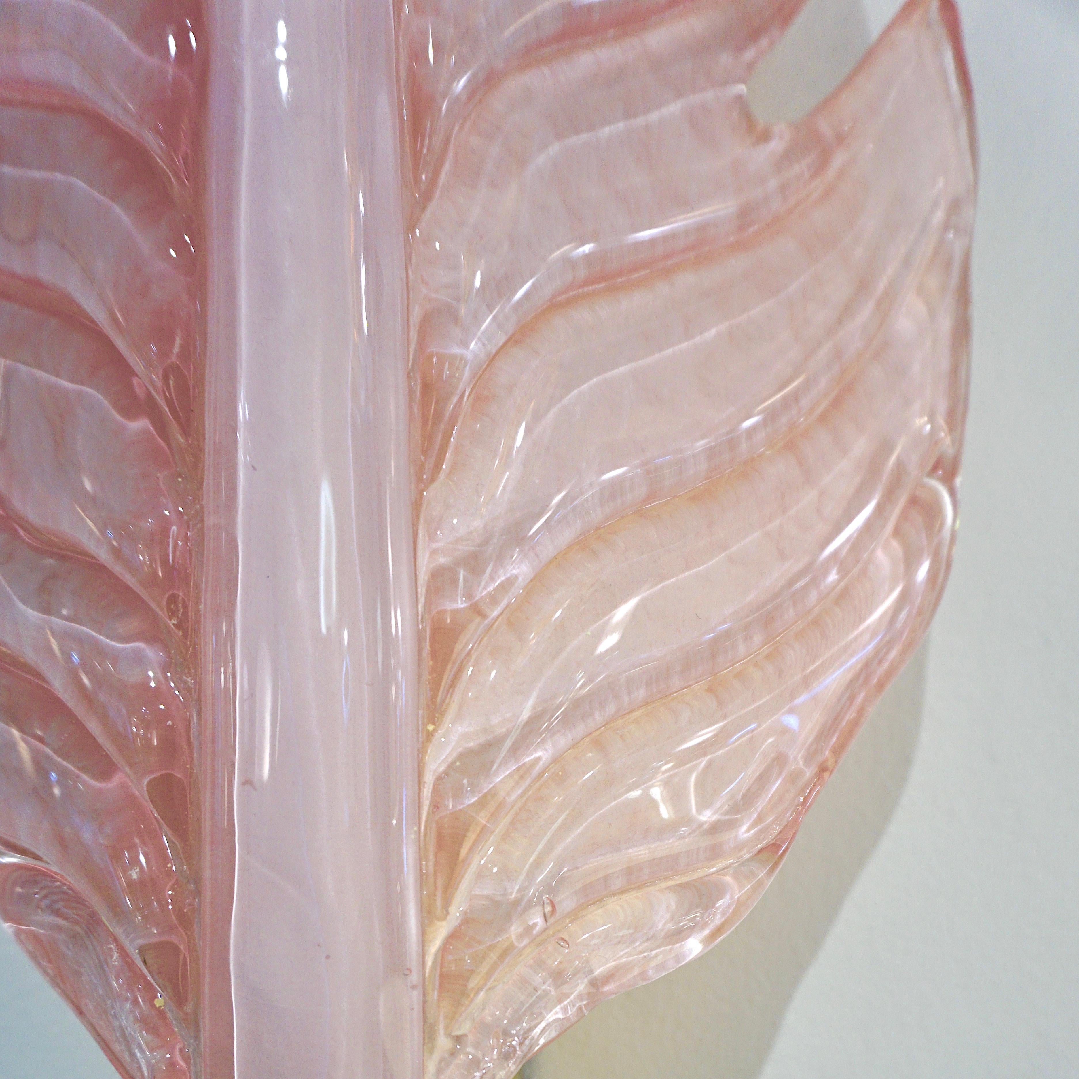 Contemporary Italian Art Deco Pink Murano Glass & Brass Feather Leaf Sconces For Sale 4