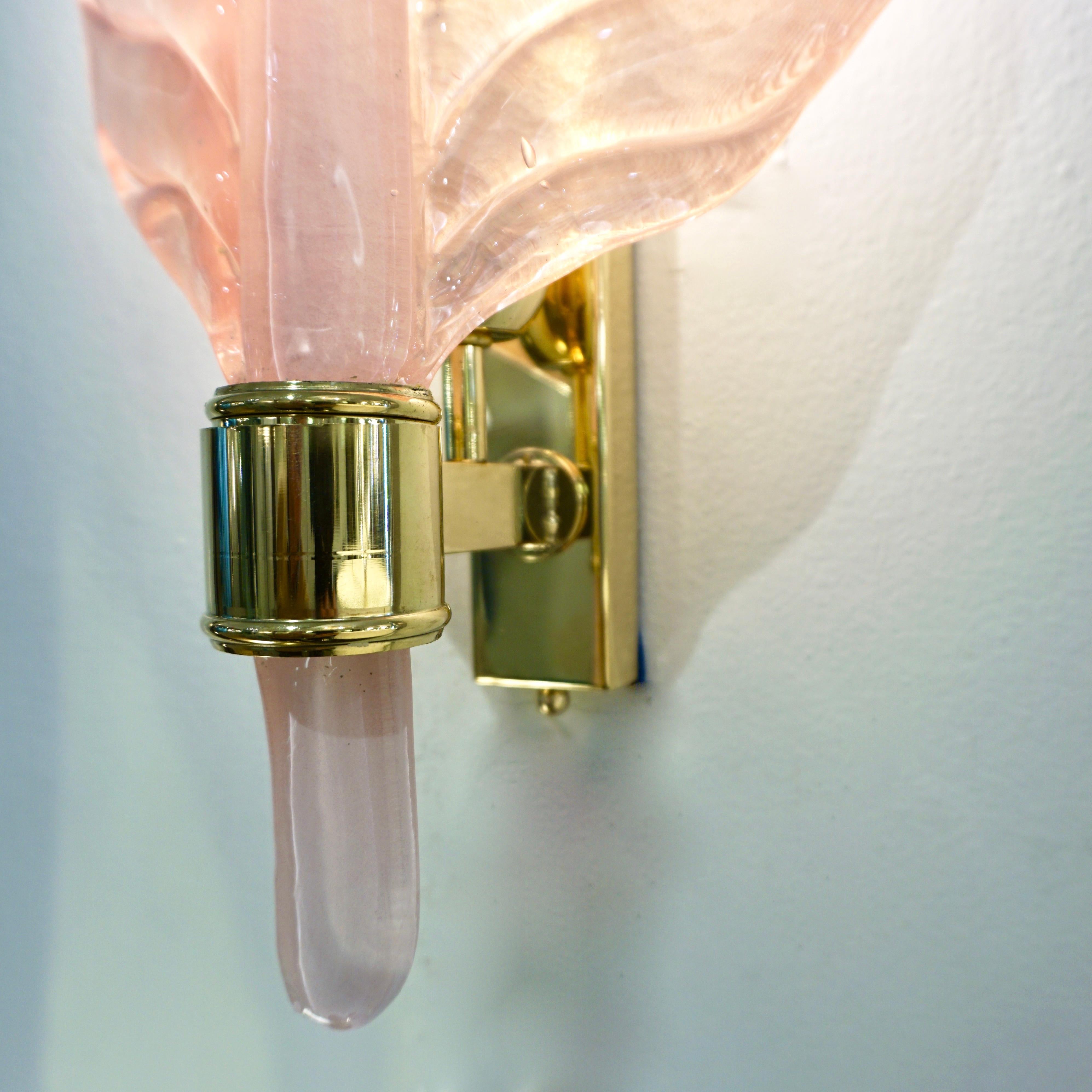 Contemporary Italian Art Deco Pink Murano Glass & Brass Feather Leaf Sconces For Sale 3