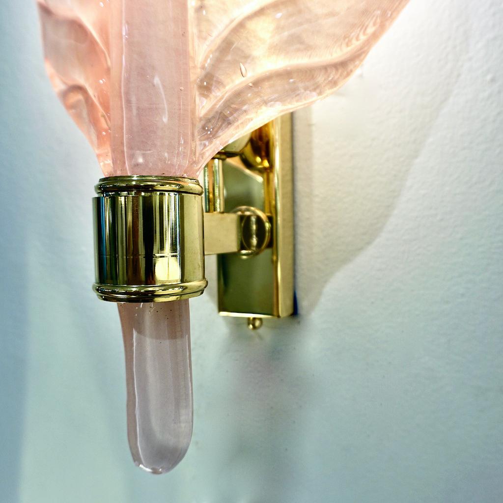 Contemporary Italian Art Deco Pink Murano Glass & Brass Feather Leaf Sconces For Sale 1