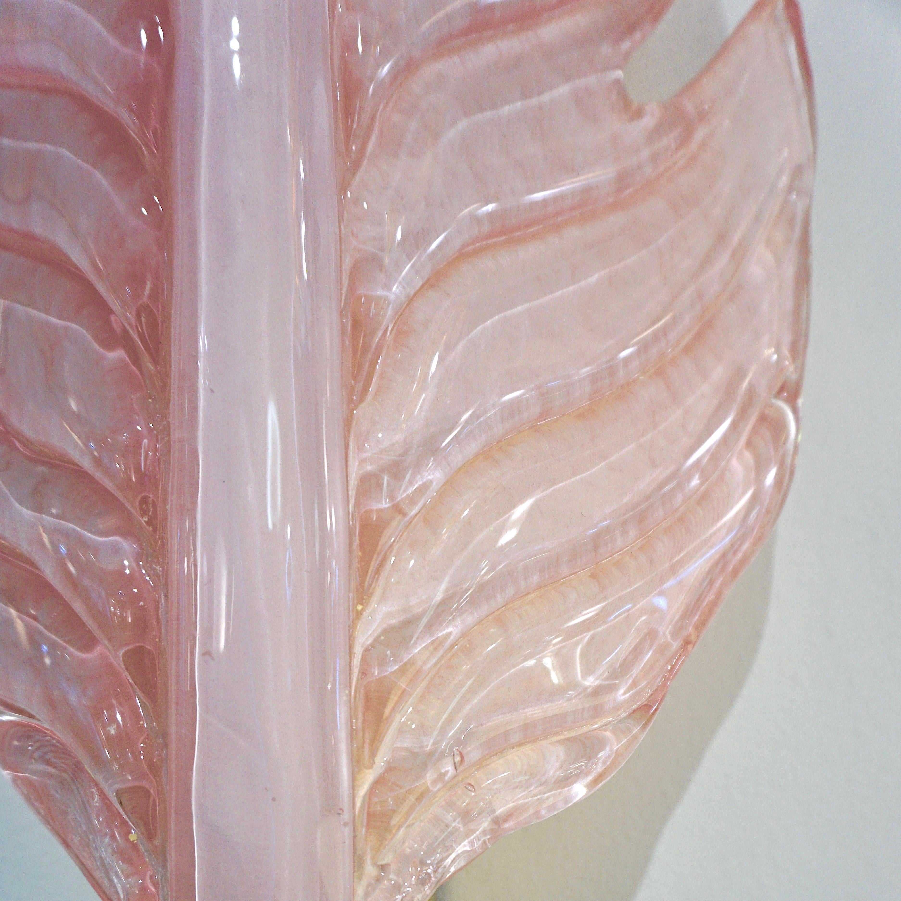 Contemporary Italian Art Deco Pink Murano Glass & Brass Feather Leaf Wall Light For Sale 6