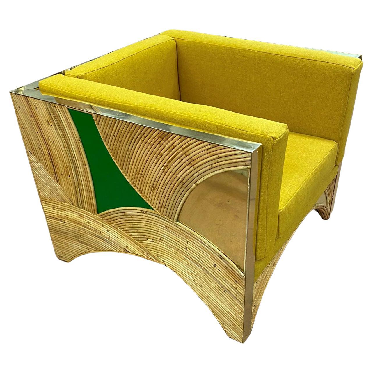 Fauteuil italien contemporain en bambou avec détails en laiton vert et tissu jaune