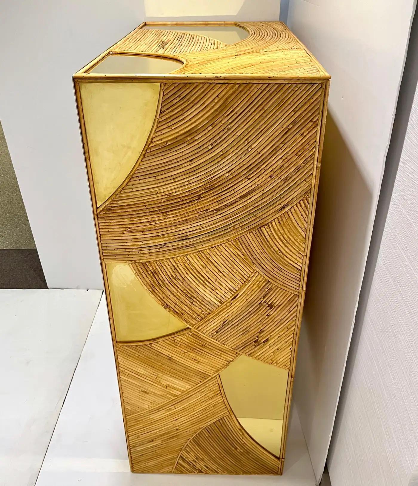 Contemporary Italian Bamboo Cabinet Bar with 2 Door 2 Glass Shelf Brass Details For Sale 6