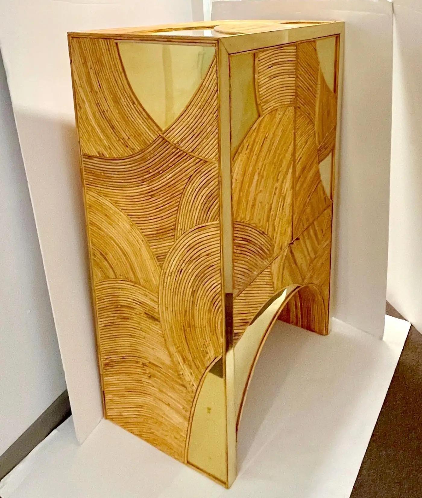 Contemporary Italian Bamboo Cabinet Bar with 2 Door 2 Glass Shelf Brass Details For Sale 11