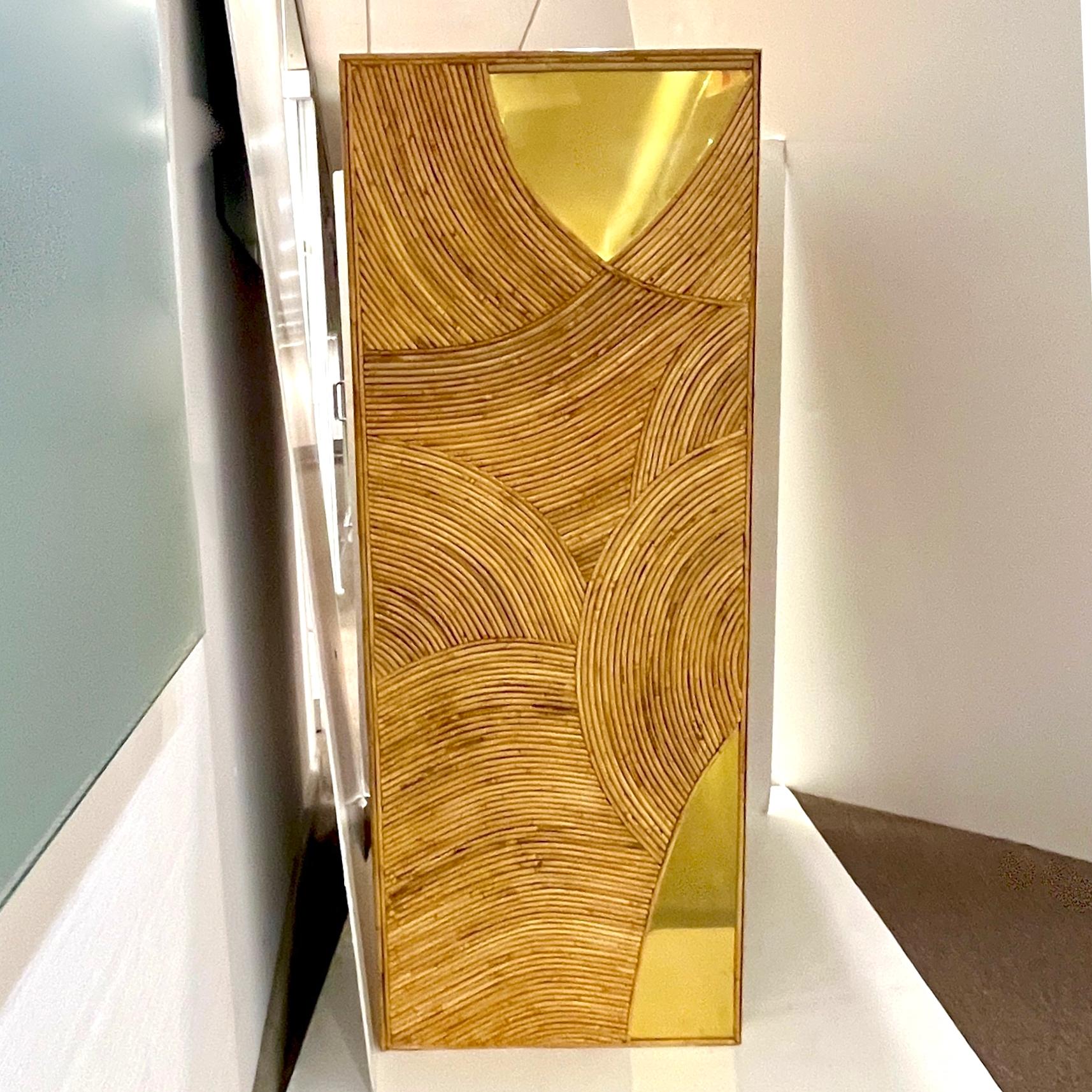 Contemporary Italian Bamboo Cabinet Bar with 2 Door 2 Glass Shelf Brass Details For Sale 12