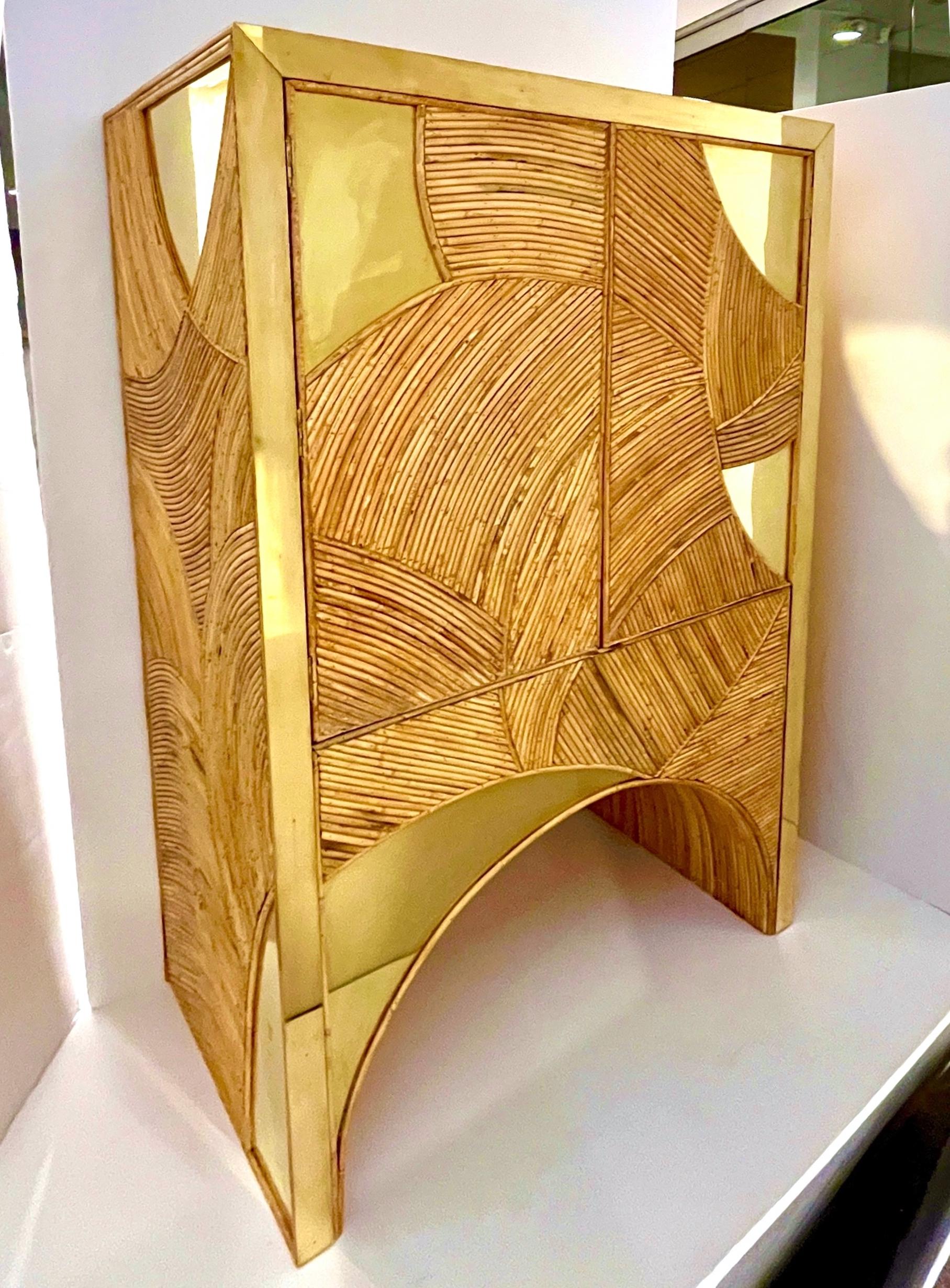 Contemporary Italian Bamboo Cabinet Bar with 2 Door 2 Glass Shelf Brass Details For Sale 14