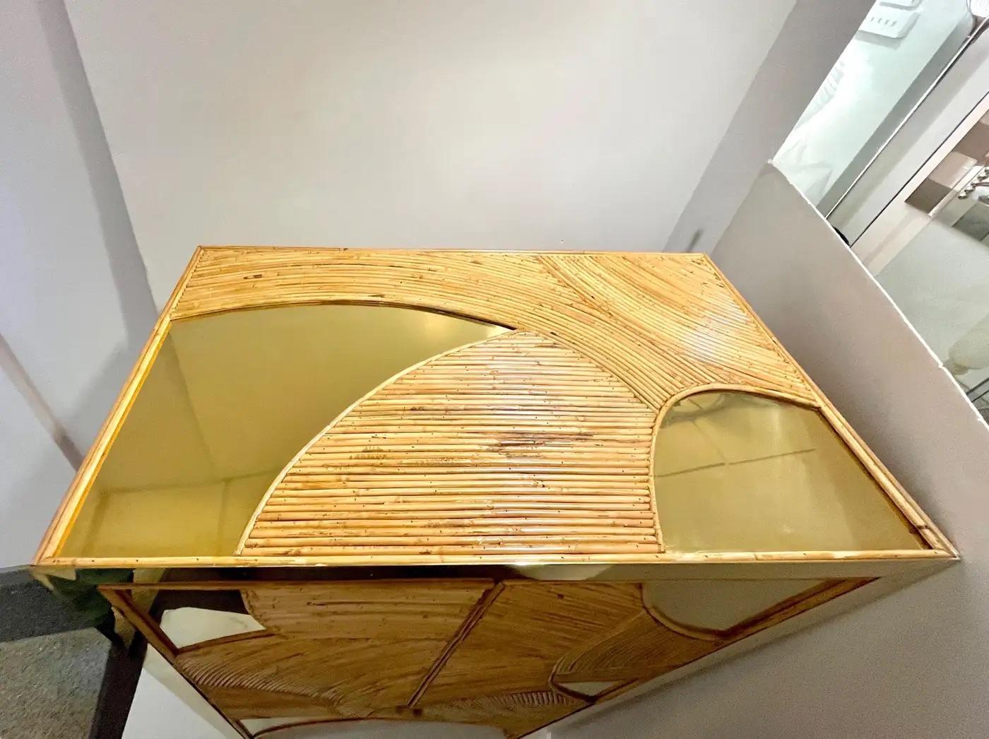 Contemporary Italian Bamboo Cabinet Bar with 2 Door 2 Glass Shelf Brass Details In New Condition For Sale In New York, NY