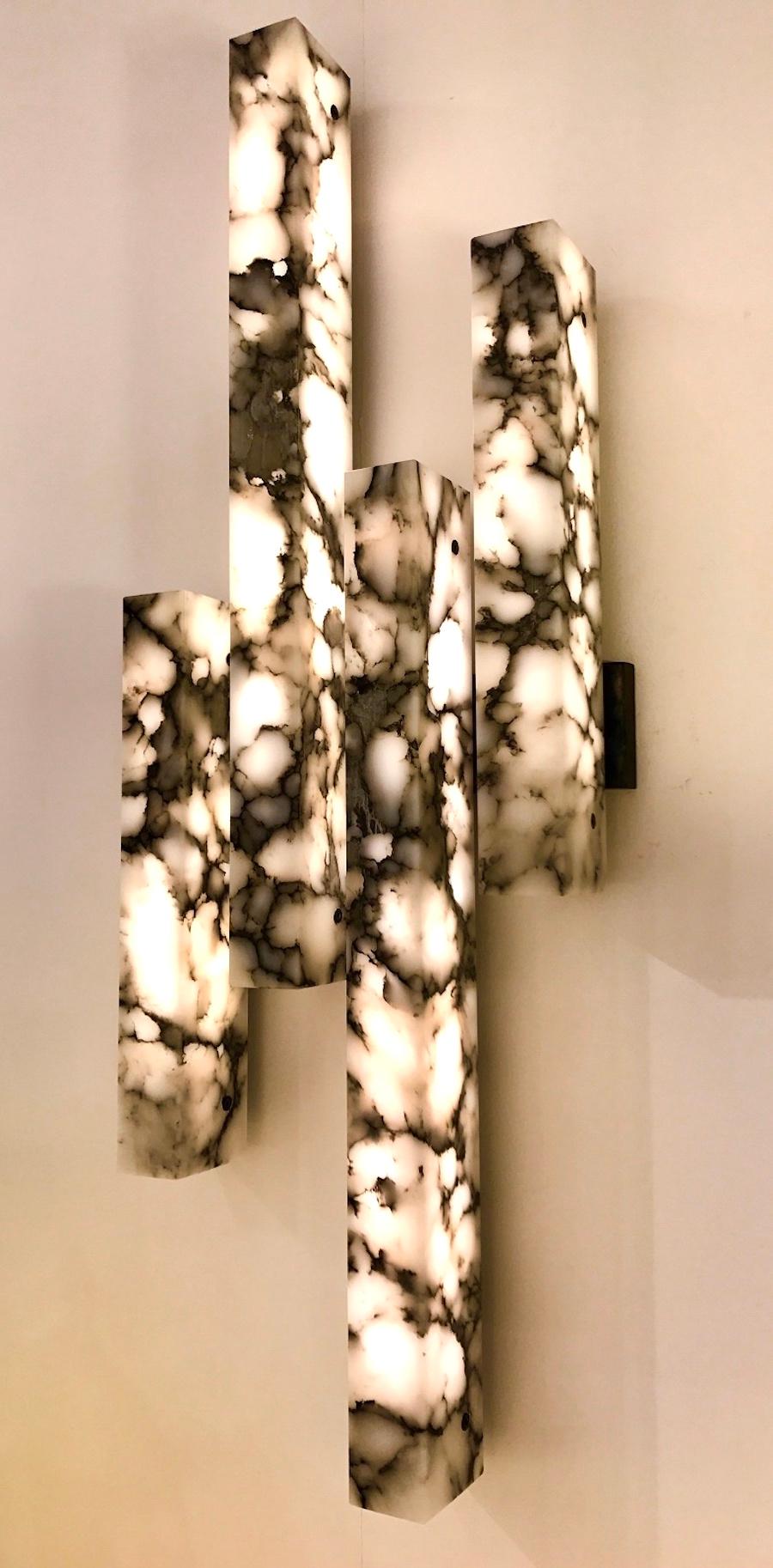 Apliques o Lámparas de Pared de Mármol Bardiglio Italiano Contemporáneo en venta 5