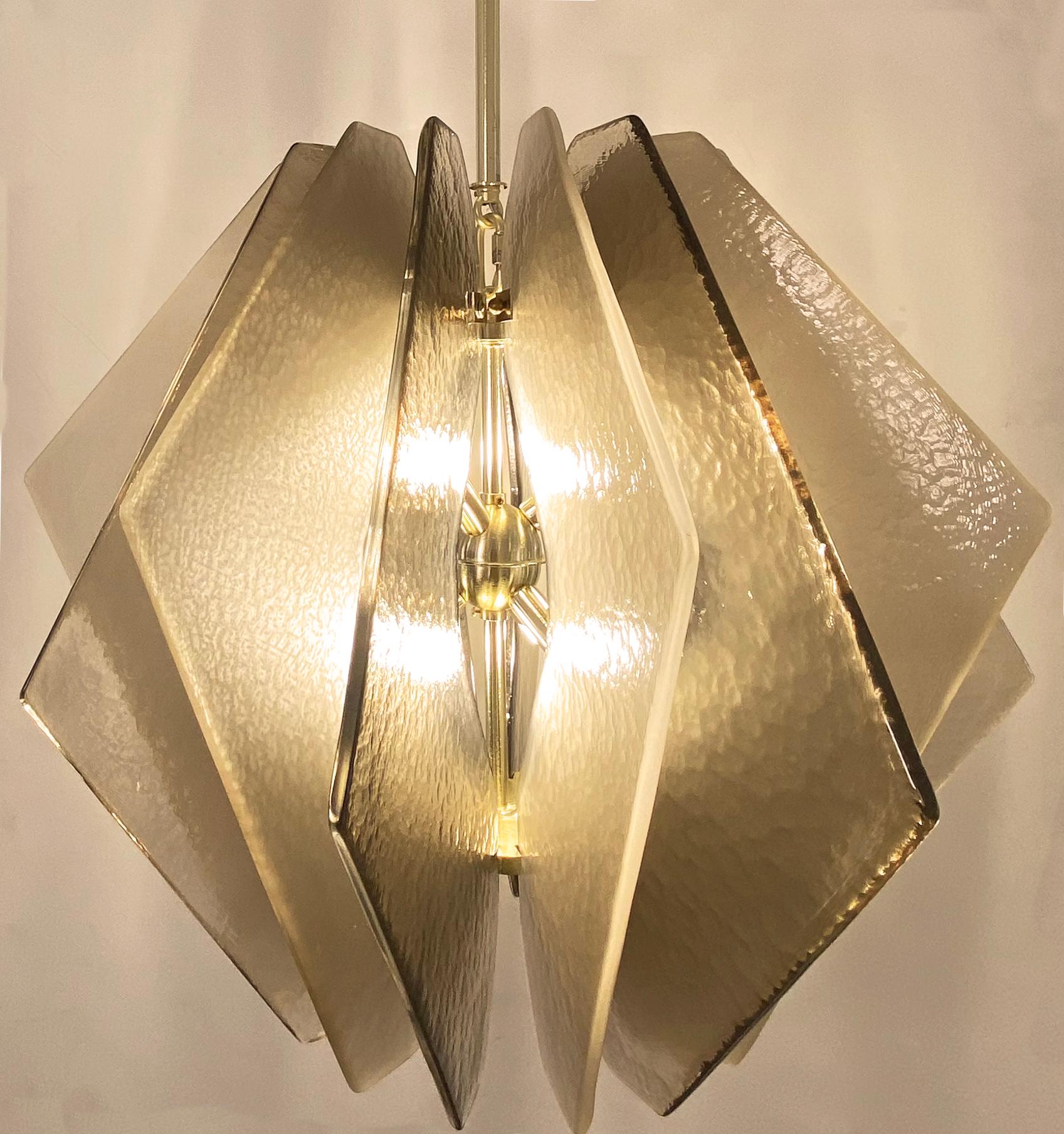 Contemporary Italian Beige Textured Murano Glass Satin Brass Pendant/Chandelier For Sale 2