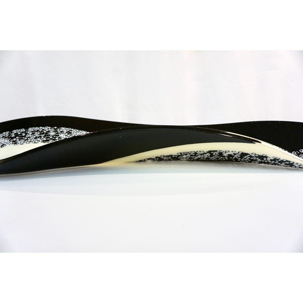 Hand-Crafted Contemporary Italian Black and White Murano Art Glass Mosaic Curve Centerpiece For Sale