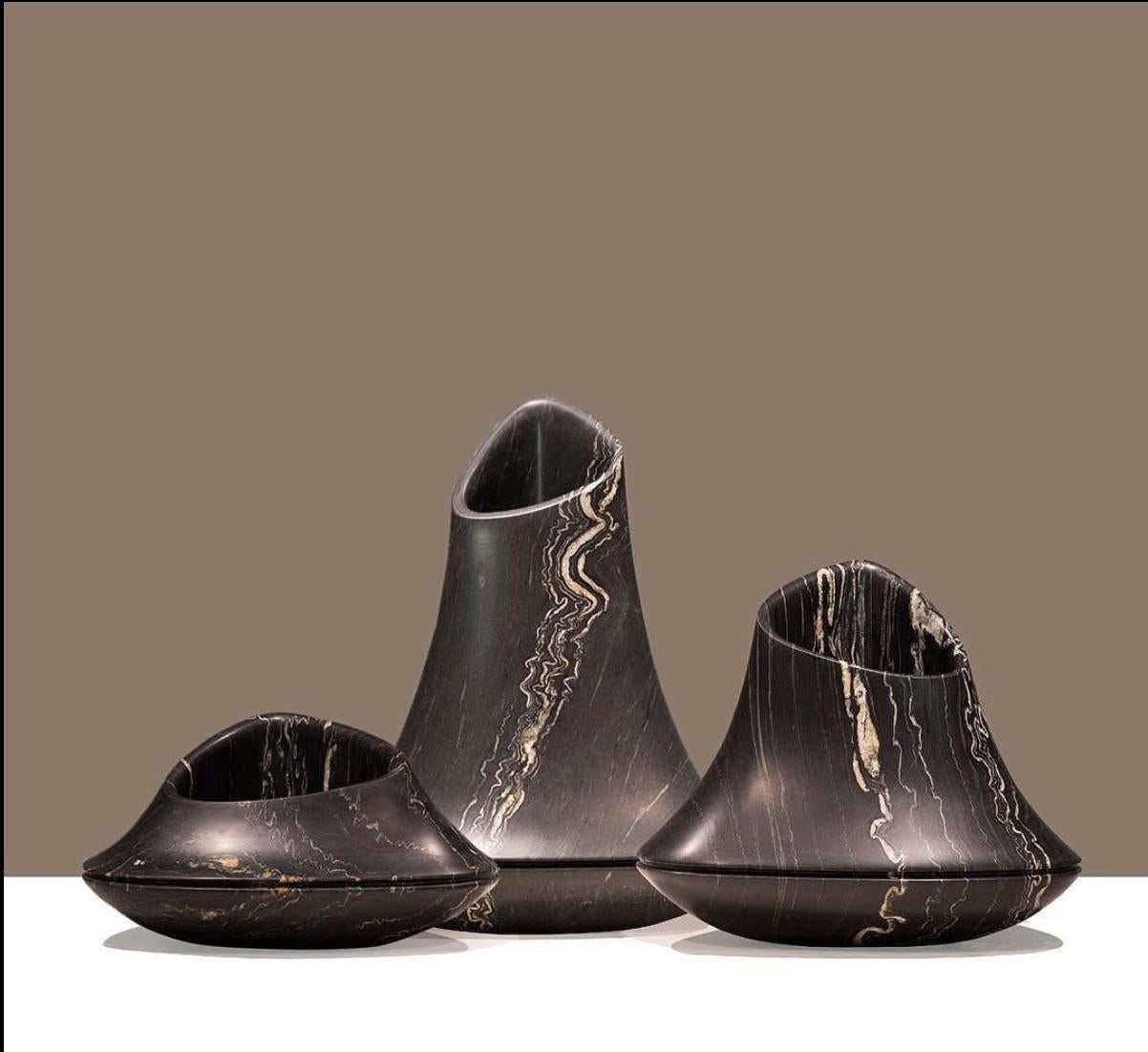 Contemporary Italian Black Marble Vase designed by Ora Ito For Sale 1