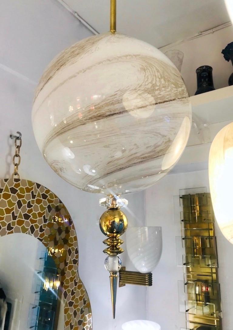 Organic Modern Contemporary Italian Brass and Cream White Alabaster Glass Round Pendant Light For Sale
