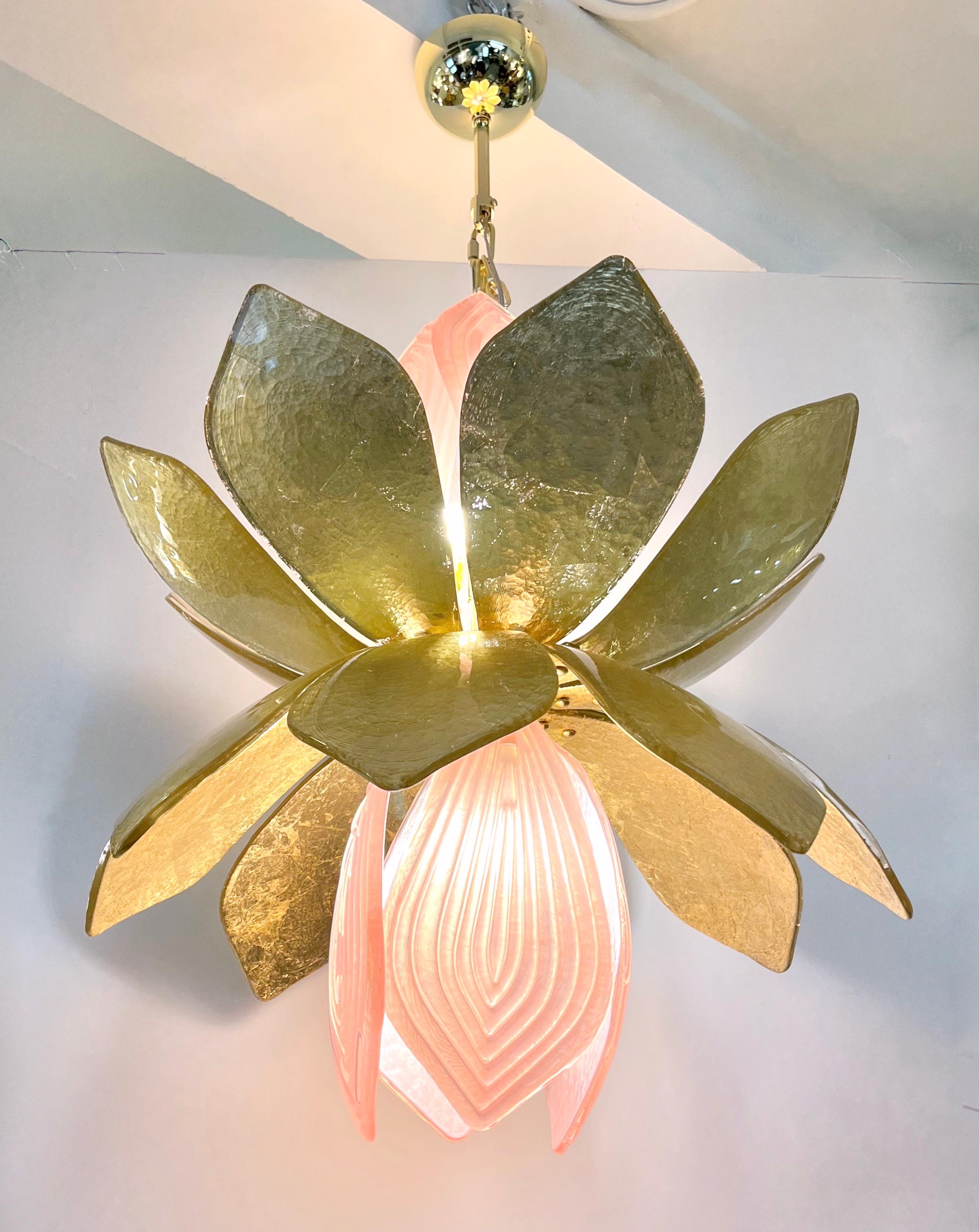 Contemporary Italian Brass Pink Gold Leaf Murano Glass Flower Chandelier Pendant For Sale 11