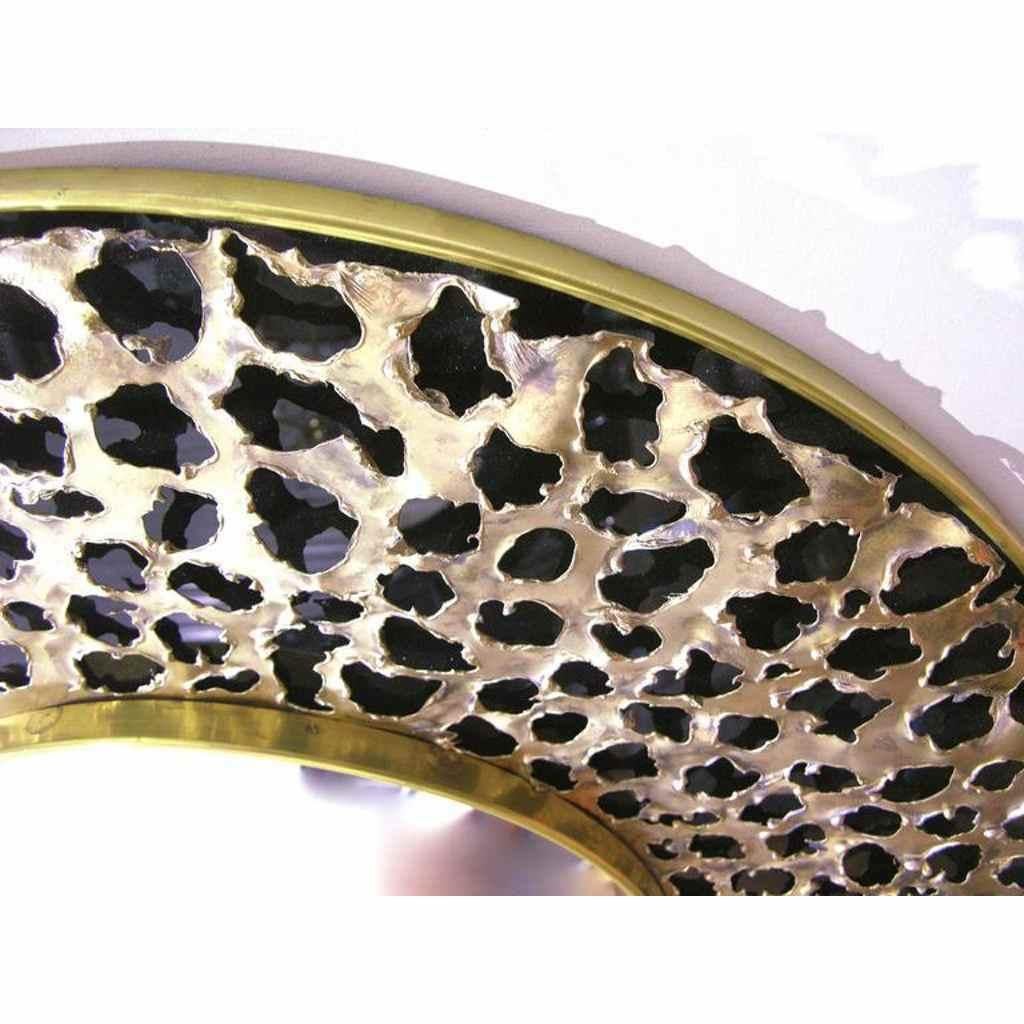 Contemporary Italian Brutalist Leopard Brass and Black Glass Modern Round Mirror In New Condition For Sale In New York, NY
