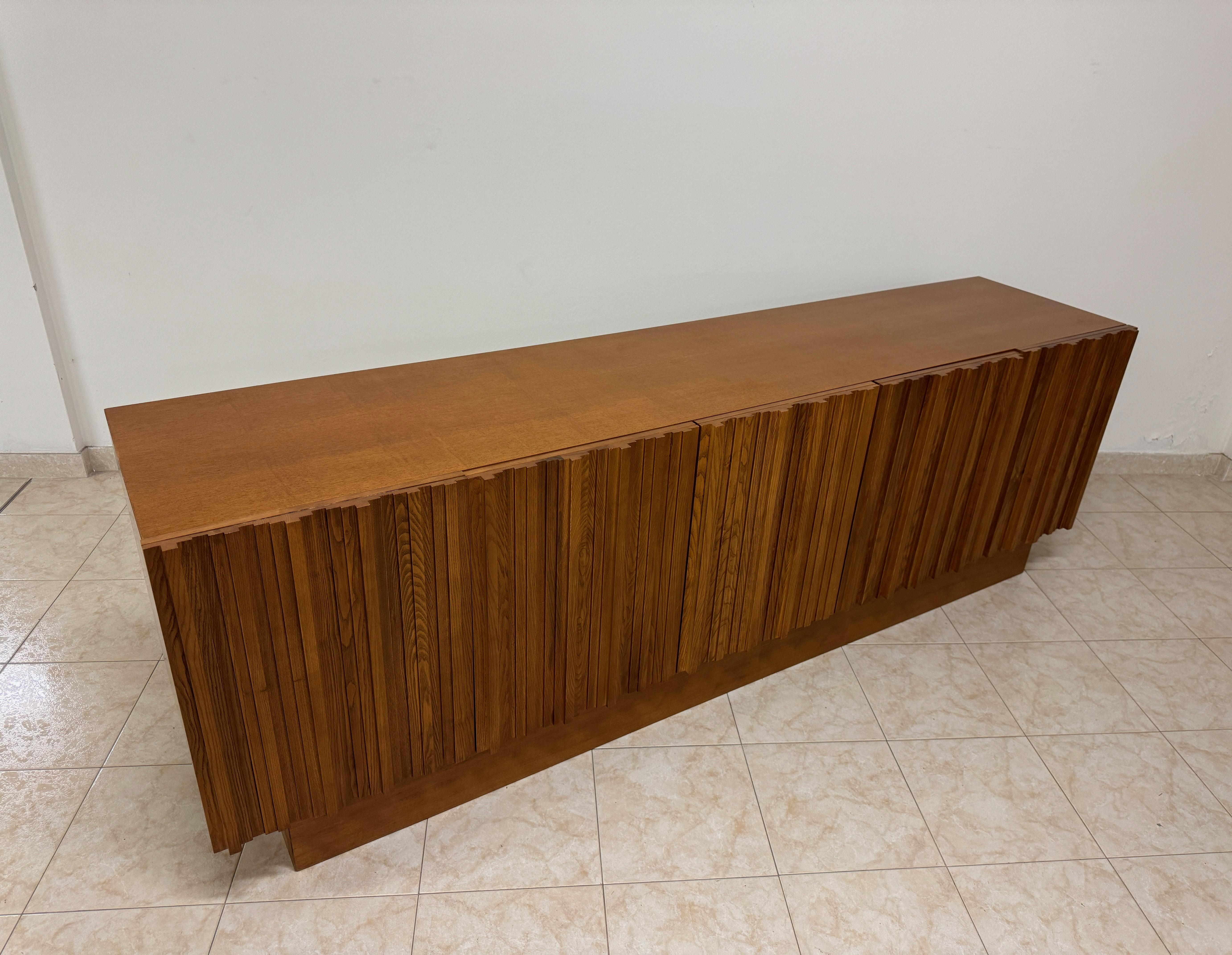Buffet Brutaliste Italien Contemporain en vente 2