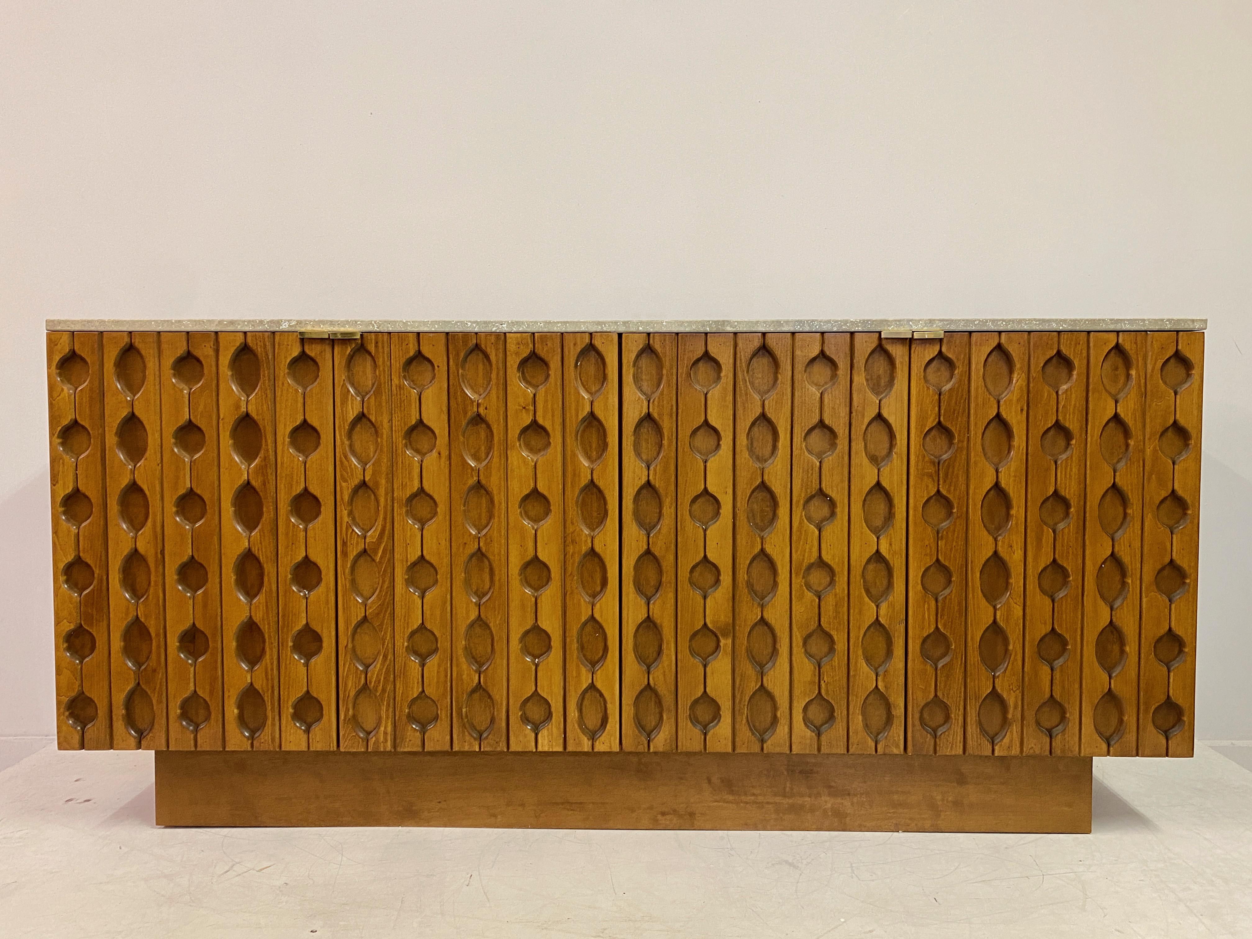 Contemporary Italian Brutalist Wood And Travertine Sideboard (Italienisch) im Angebot