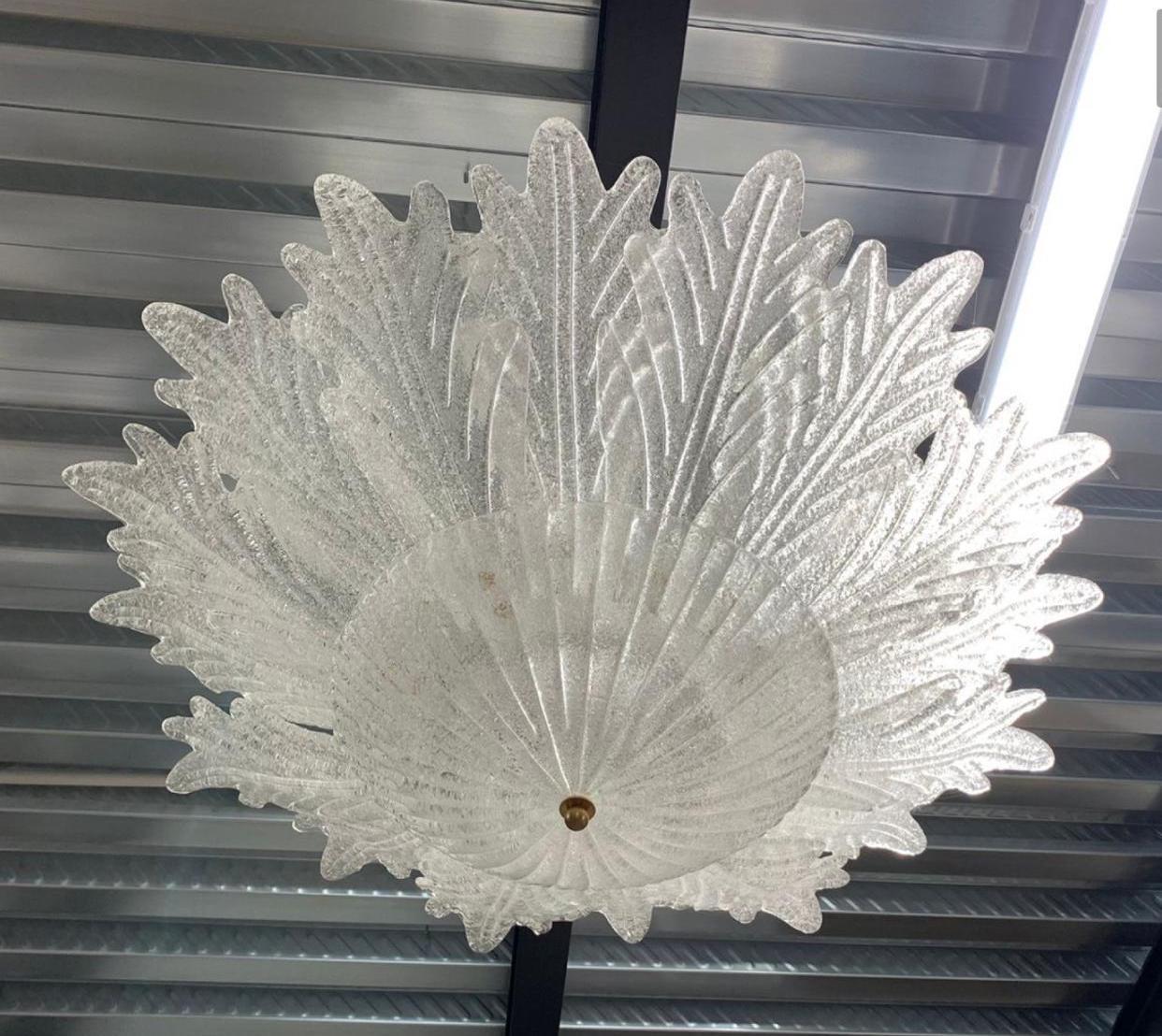 XXIe siècle et contemporain Fleur en verre de Murano ambre texturé, contemporaine, italienne, faite sur mesure en vente