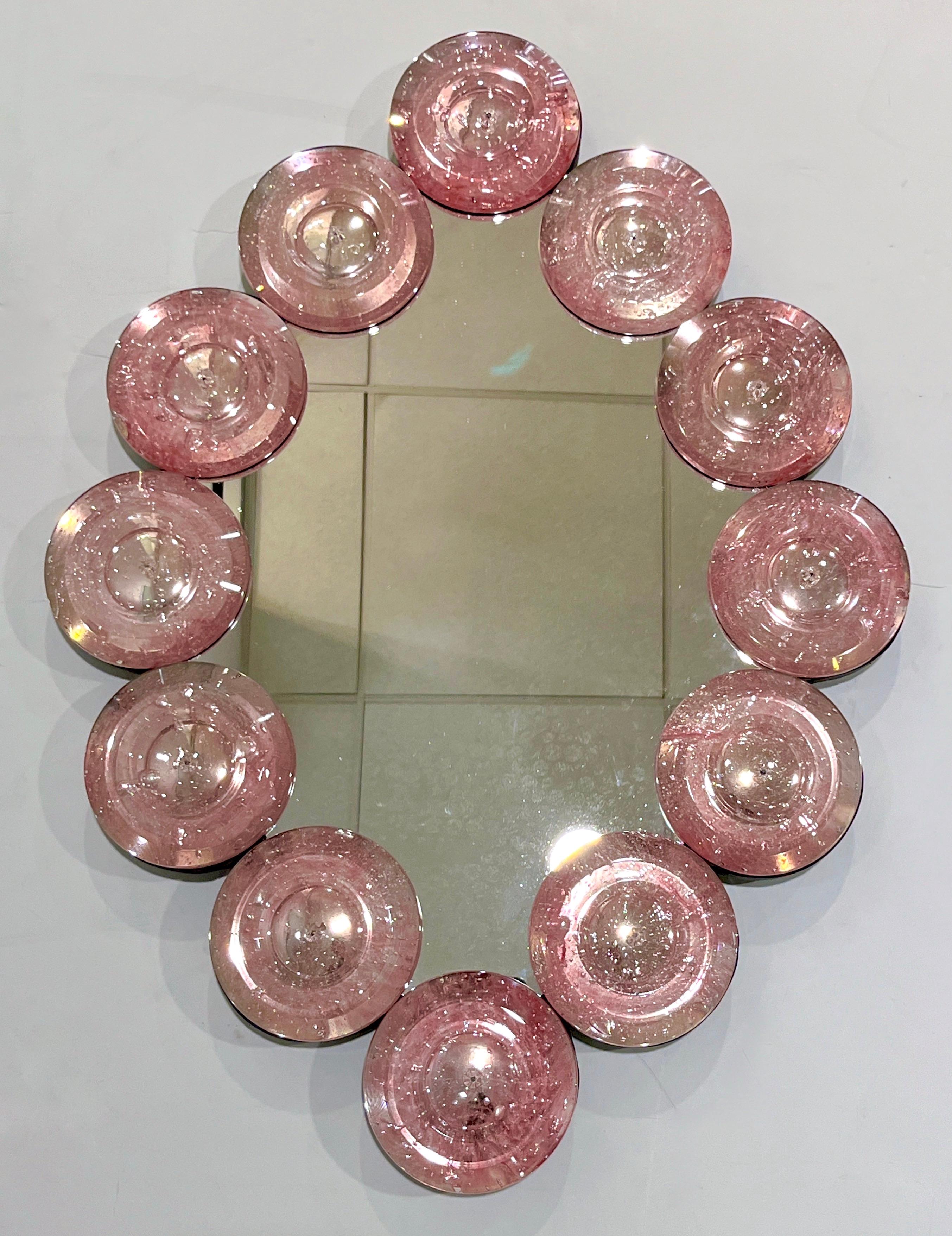 Contemporary Italian Custom Blush Pink Murano Glass Disc Modern Oval Mirror (Miroir ovale contemporain en verre de Murano) en vente 4