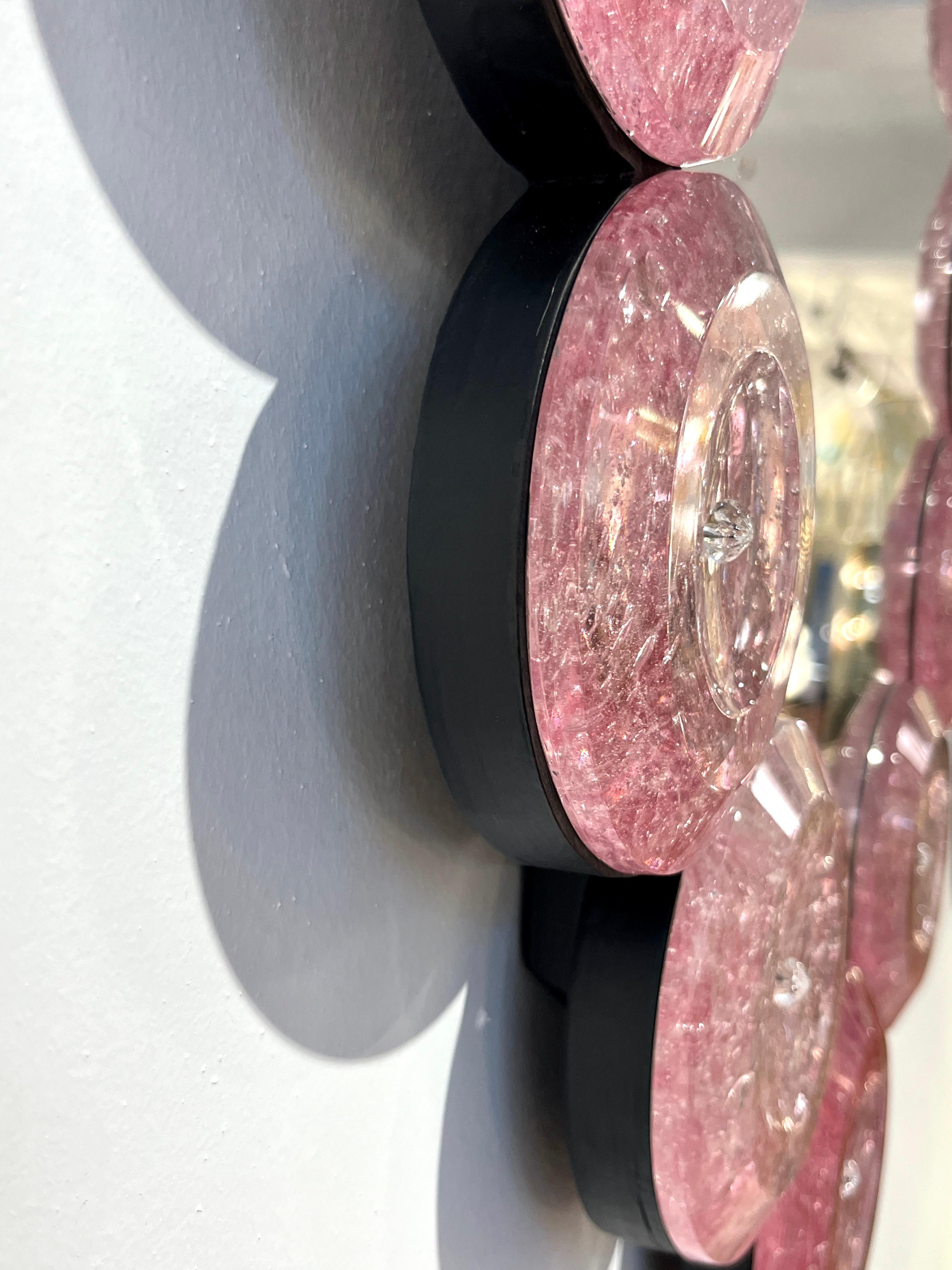 Organique Contemporary Italian Custom Blush Pink Murano Glass Disc Modern Oval Mirror (Miroir ovale contemporain en verre de Murano) en vente