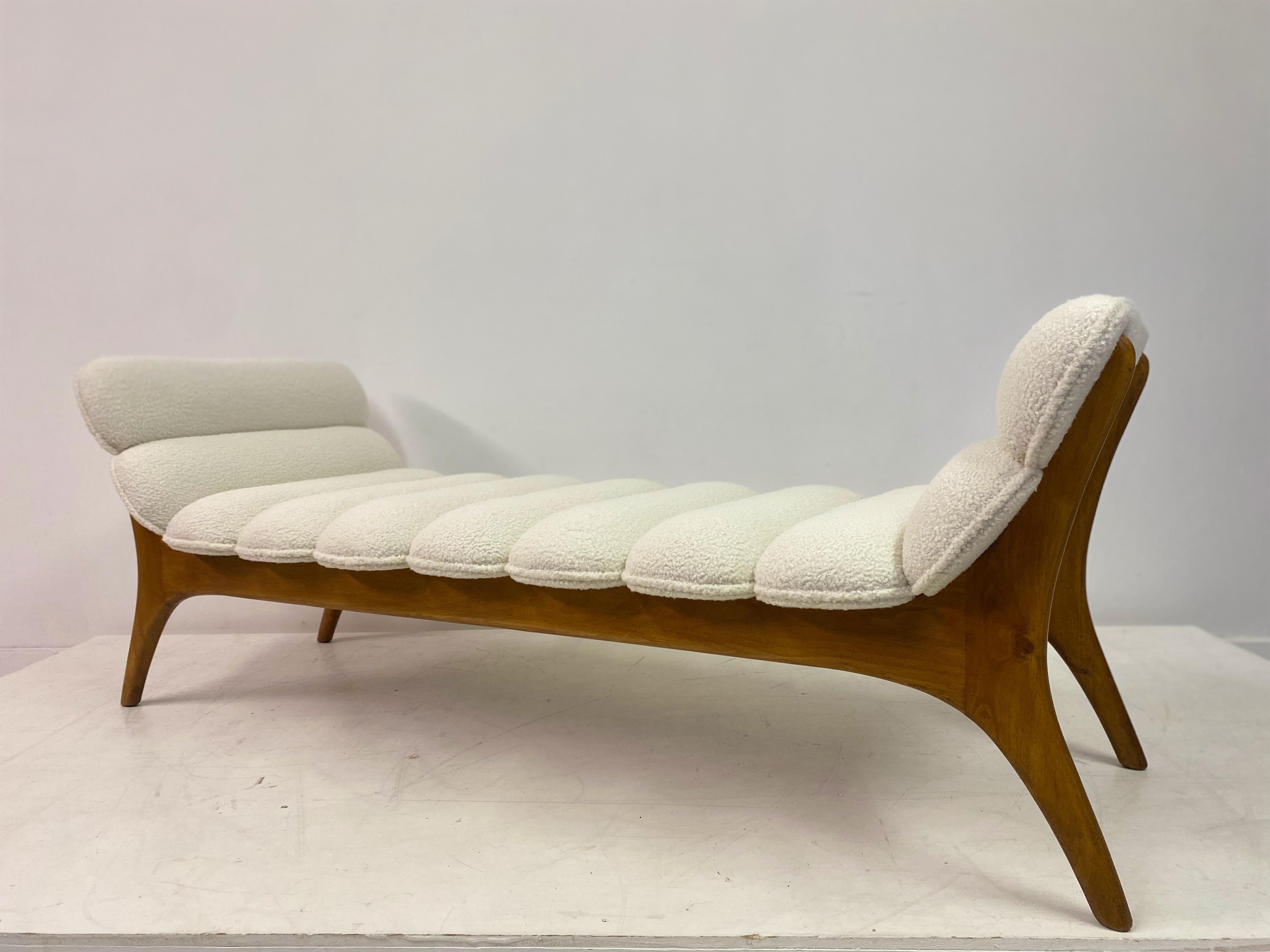 Contemporary Italian Daybed in Boucle For Sale 2