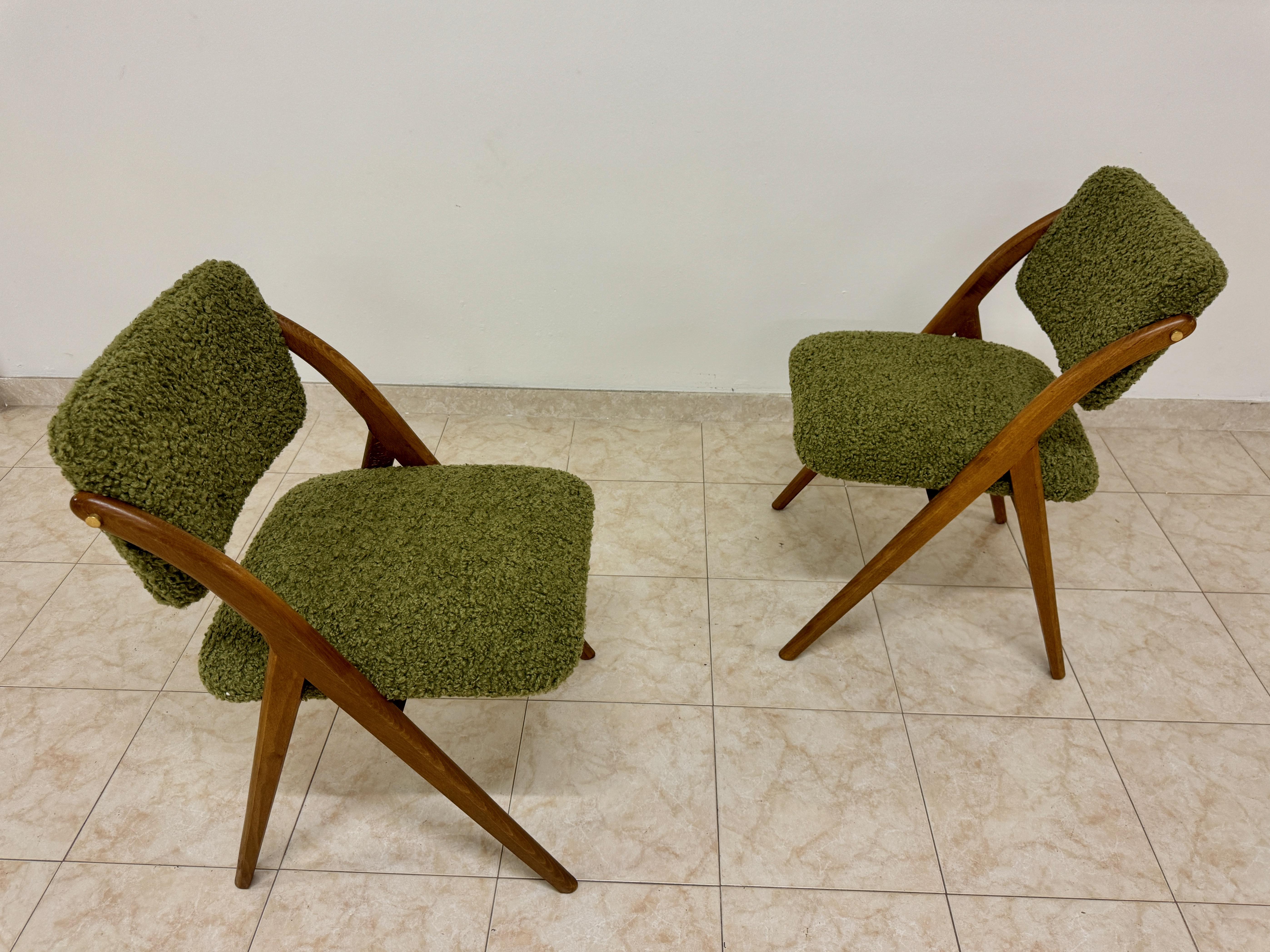 Contemporary Italian Dining Chairs in a Mid Century Style For Sale 13