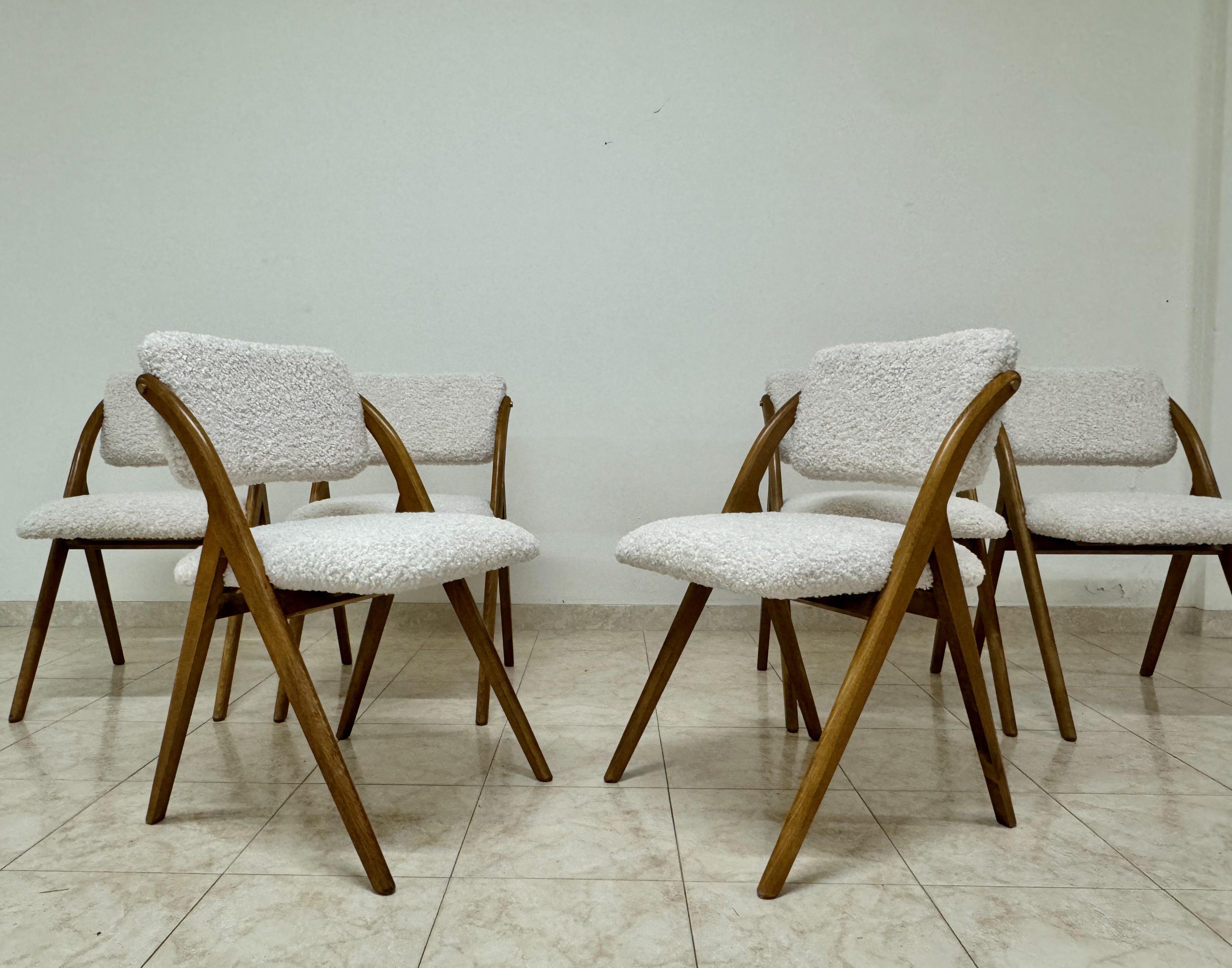 Contemporary Italian Dining Chairs in a Mid Century Style For Sale 4