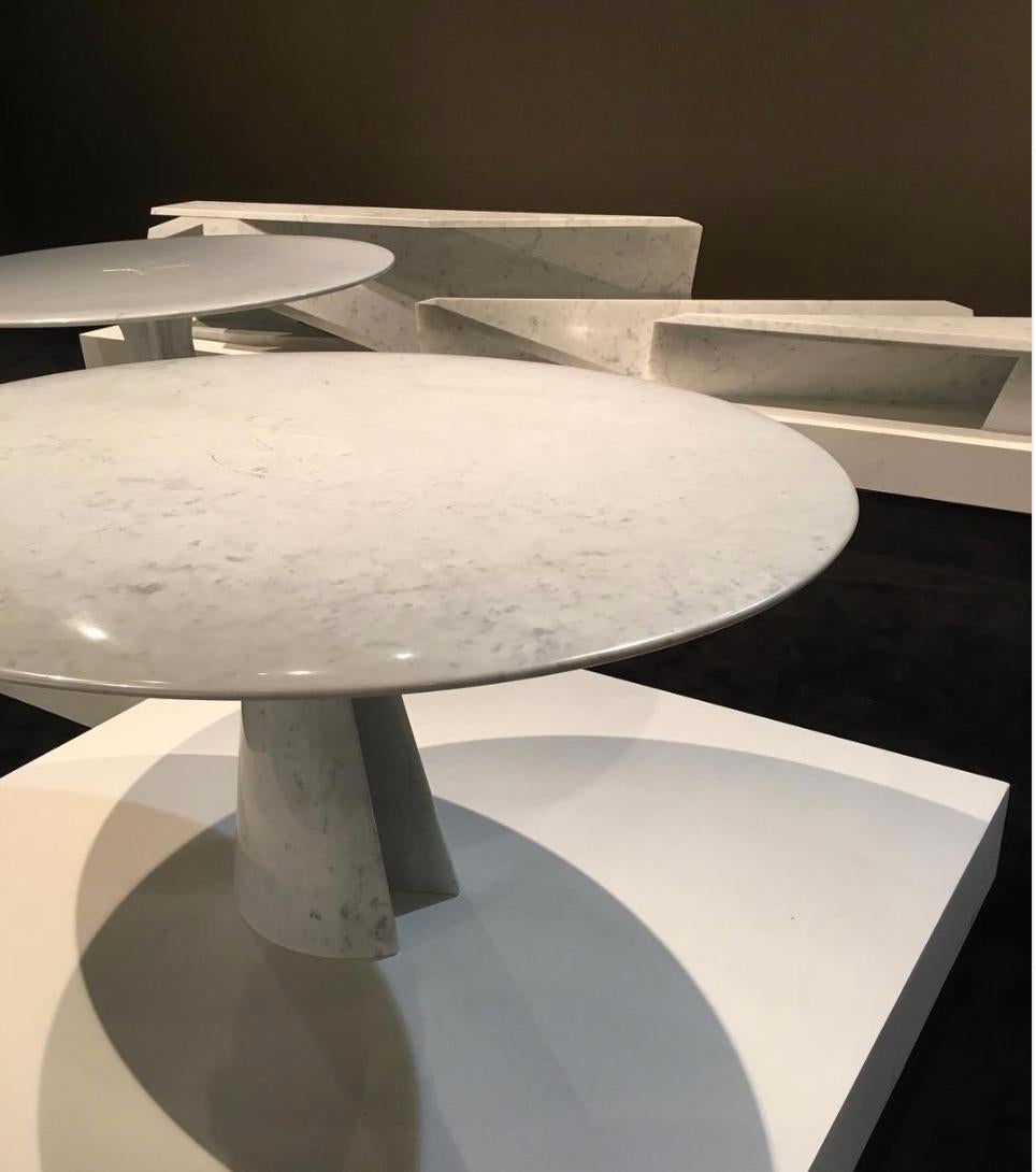 Polished Contemporary Italian Dining Table Designed by Norman Foster in Carrara Marble For Sale