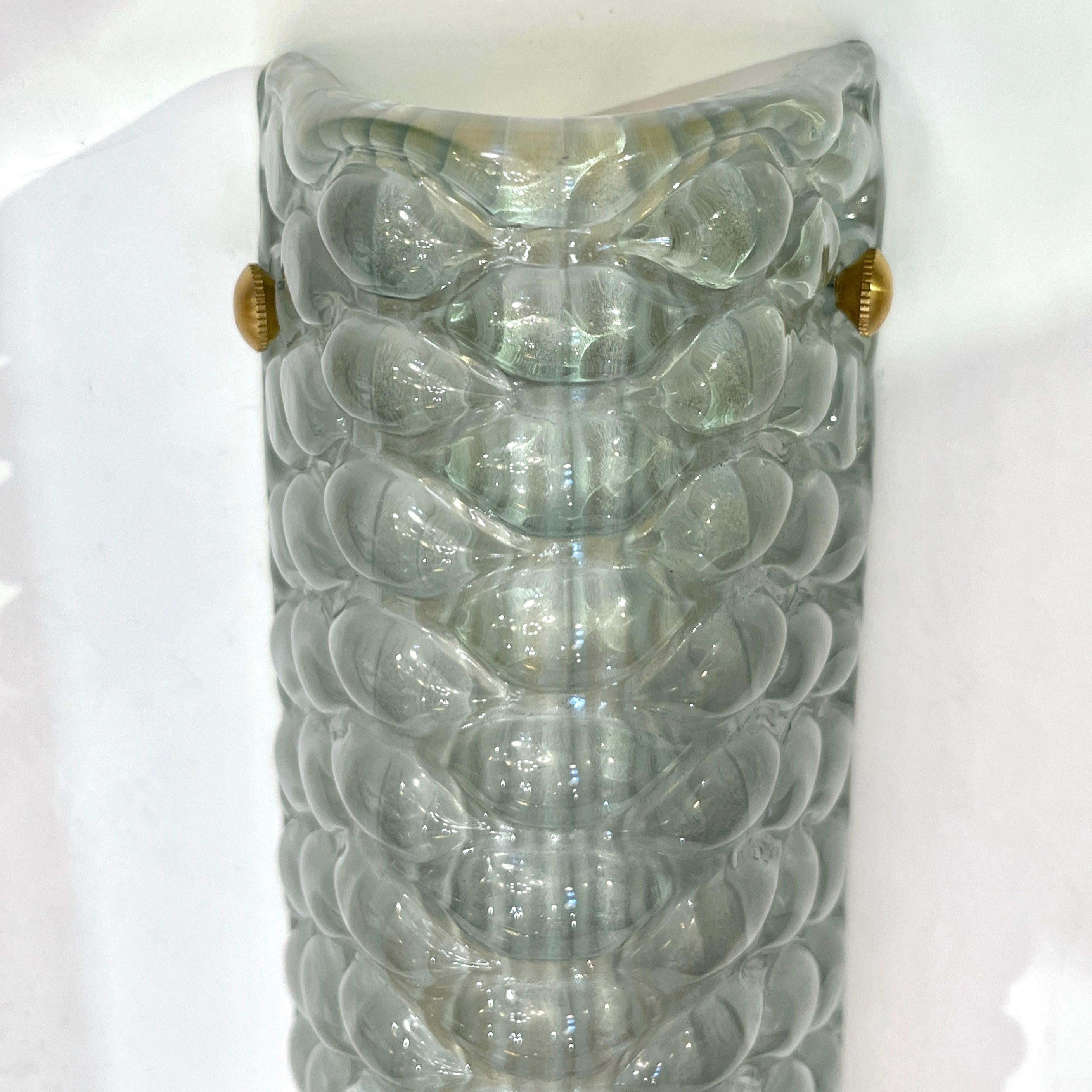 Modernity Italian Fontana Arte Style Aqua Blue Murano Glass Brass Bubble Sconces (Appliques à bulles en verre de Murano) Neuf - En vente à New York, NY