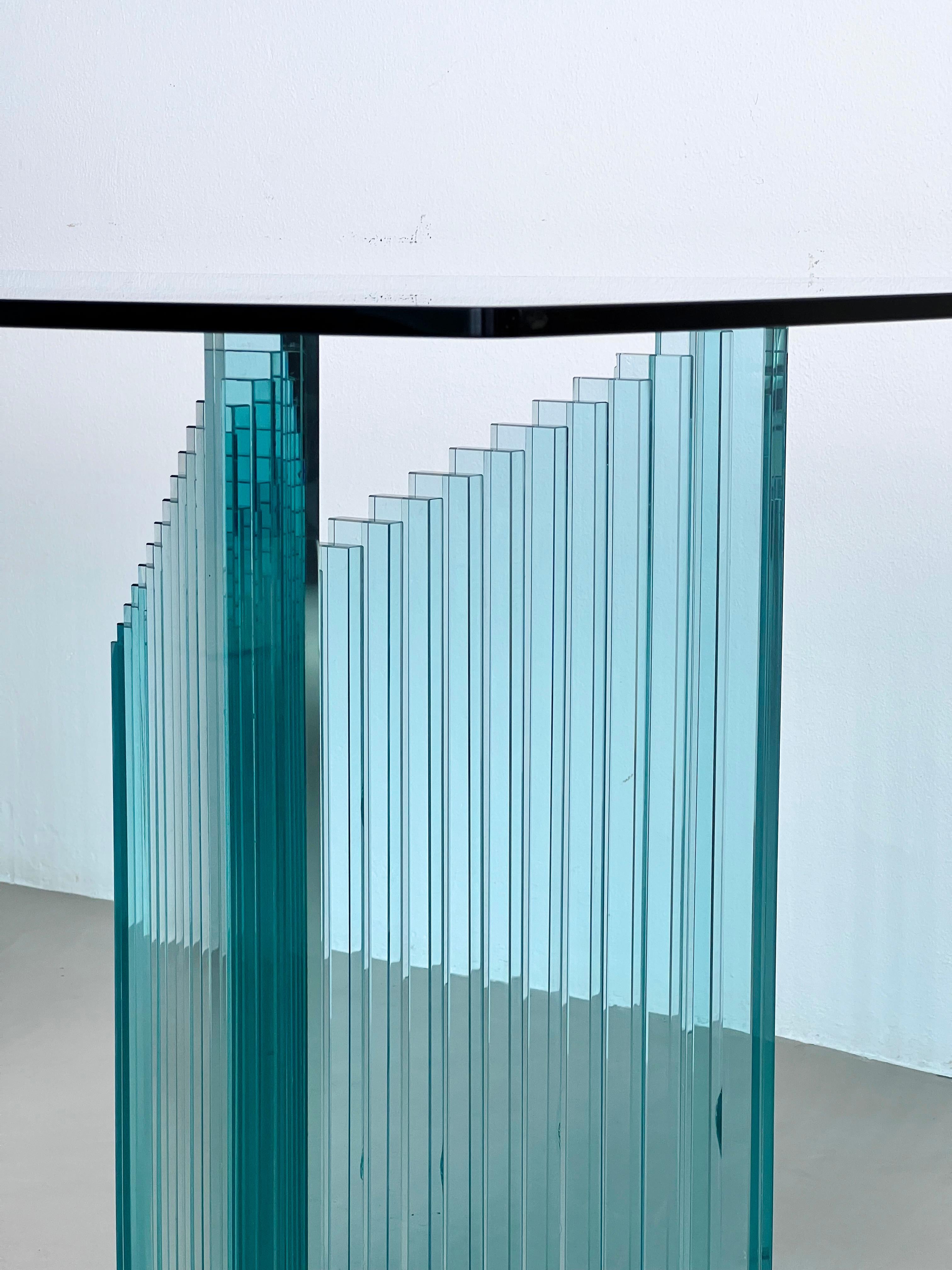 Modern Glass Sculptural Table, Luigi Massoni for Gallotti e Radice For Sale