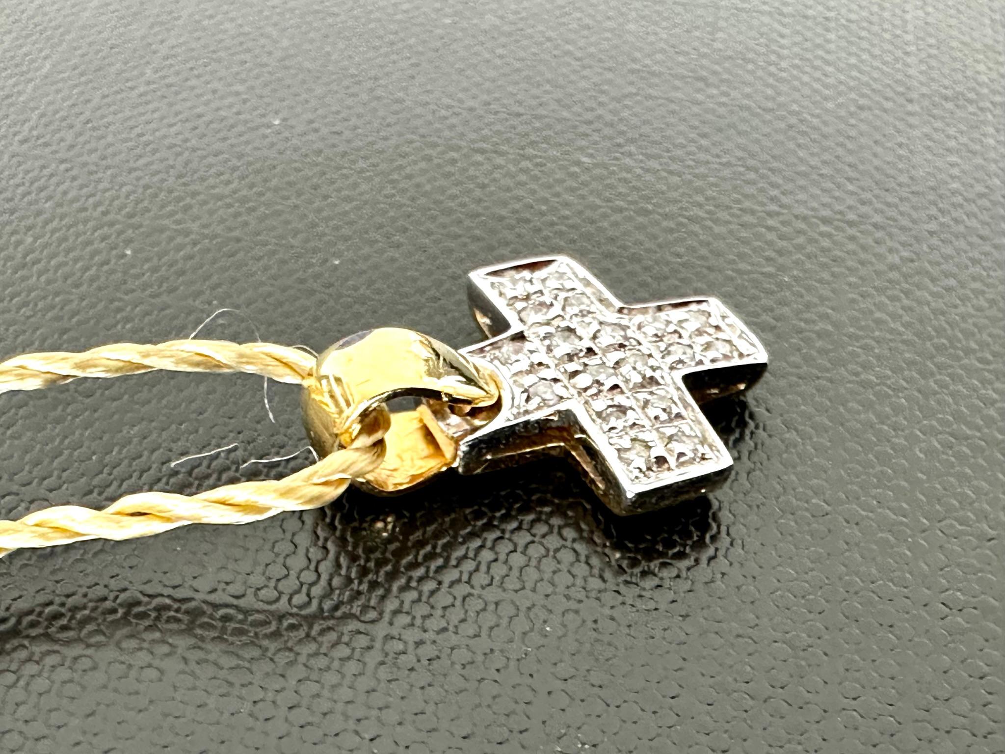 Contemporary Italian Gold Cross with Diamonds For Sale 1