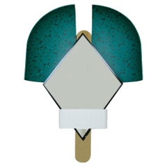Specchio italiano contemporaneo Greene & Greene disegnato da Elena Salmistraro