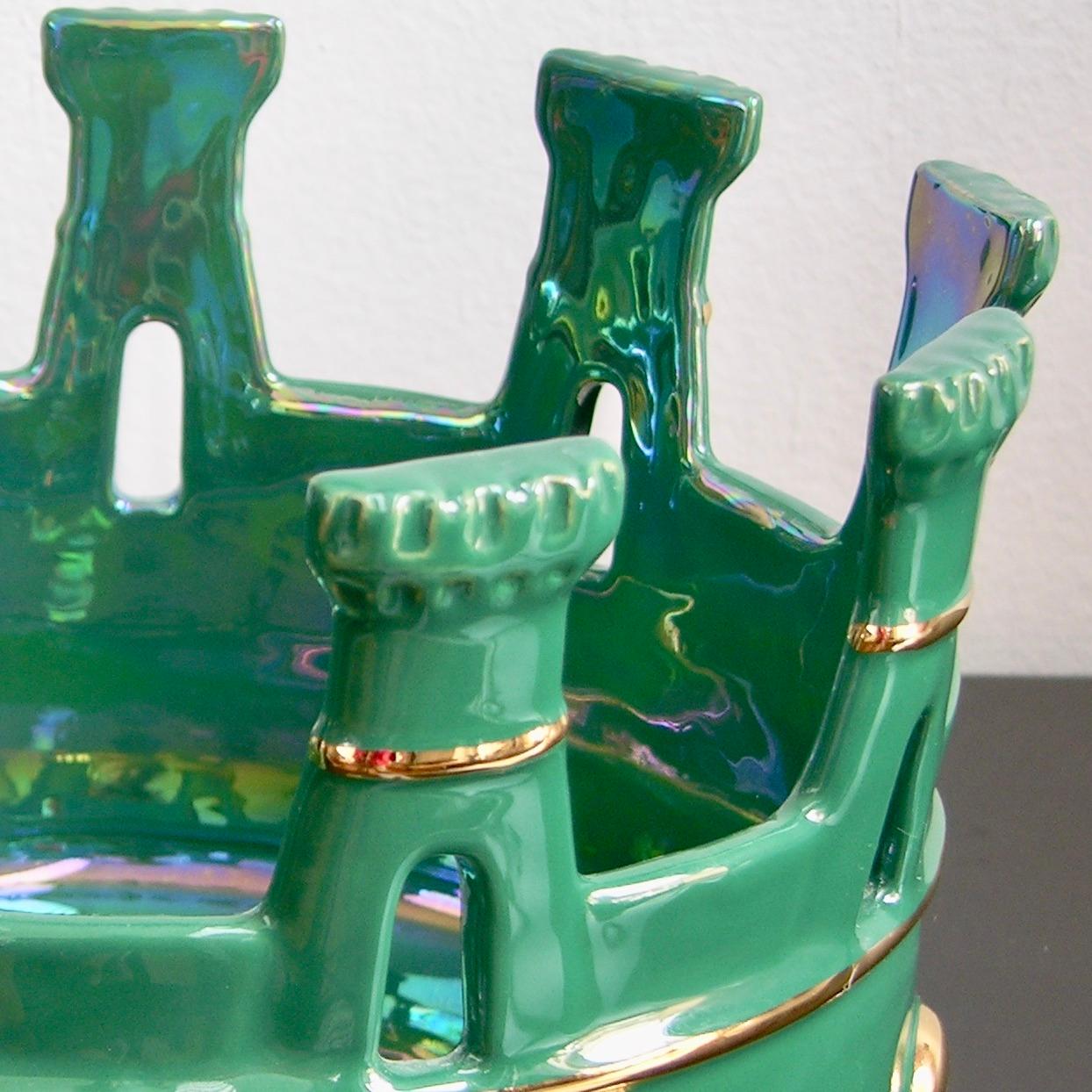 Italian contemporary post-modern Work of Art in the shape of a castle crown in majolica, exclusive design by Ceramica Gatti, an Art Studio of long tradition and Designer Ettore Sottsass' favorite. This piece is distinguished by a refined hand