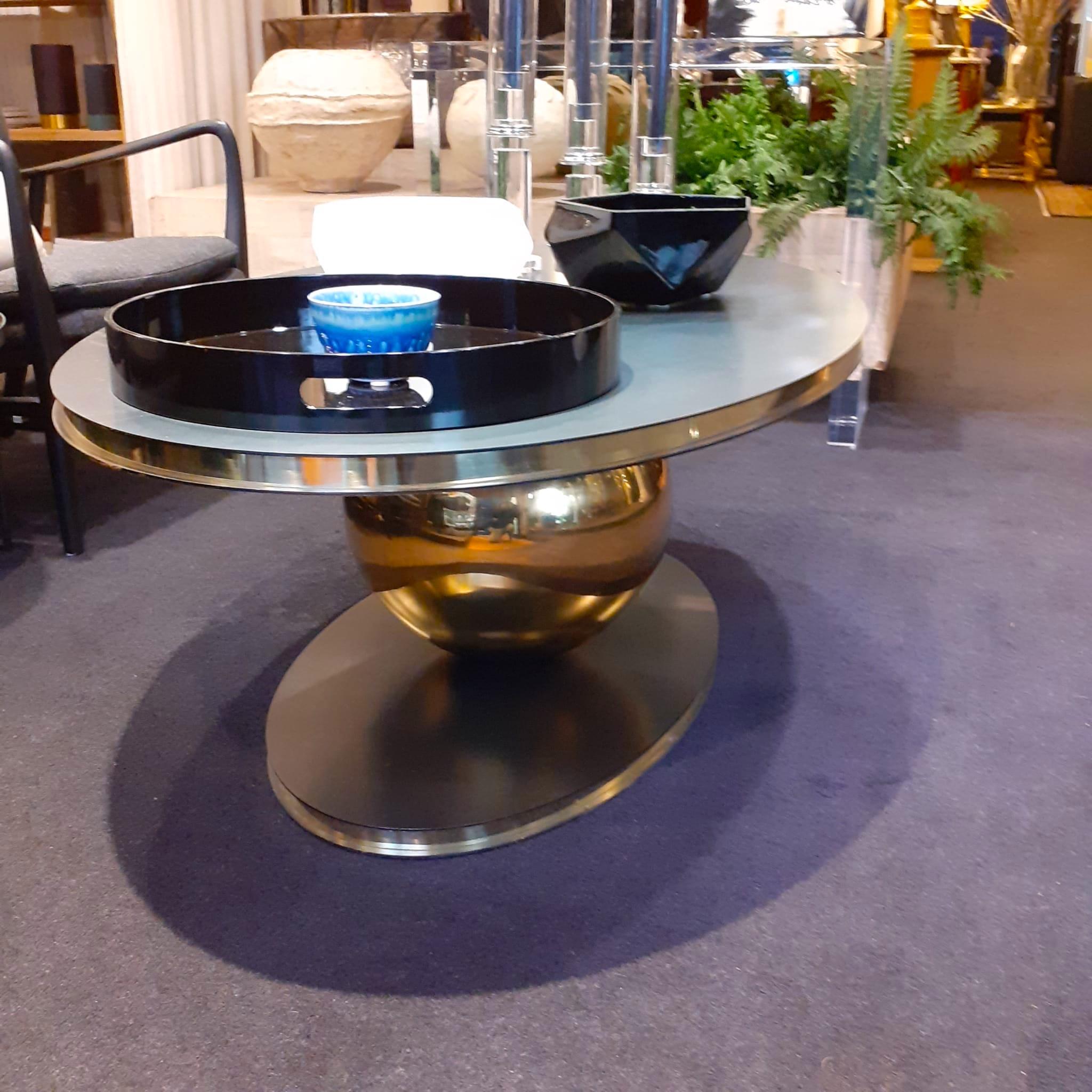Mid-Century Modern Contemporary Italian Iron and Brass Coffee Table or Center Table For Sale