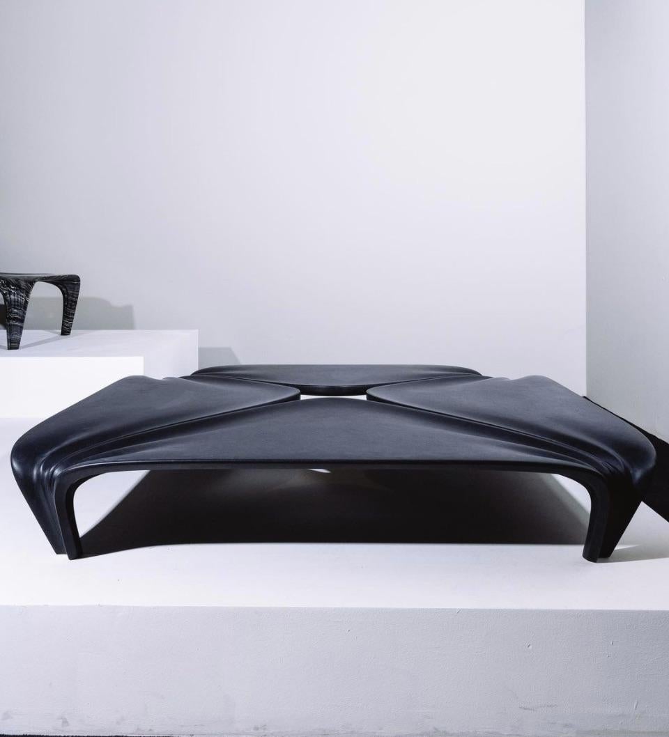 Contemporary Italian Marble Side Table Designed by Zaha Hadid For Sale 4