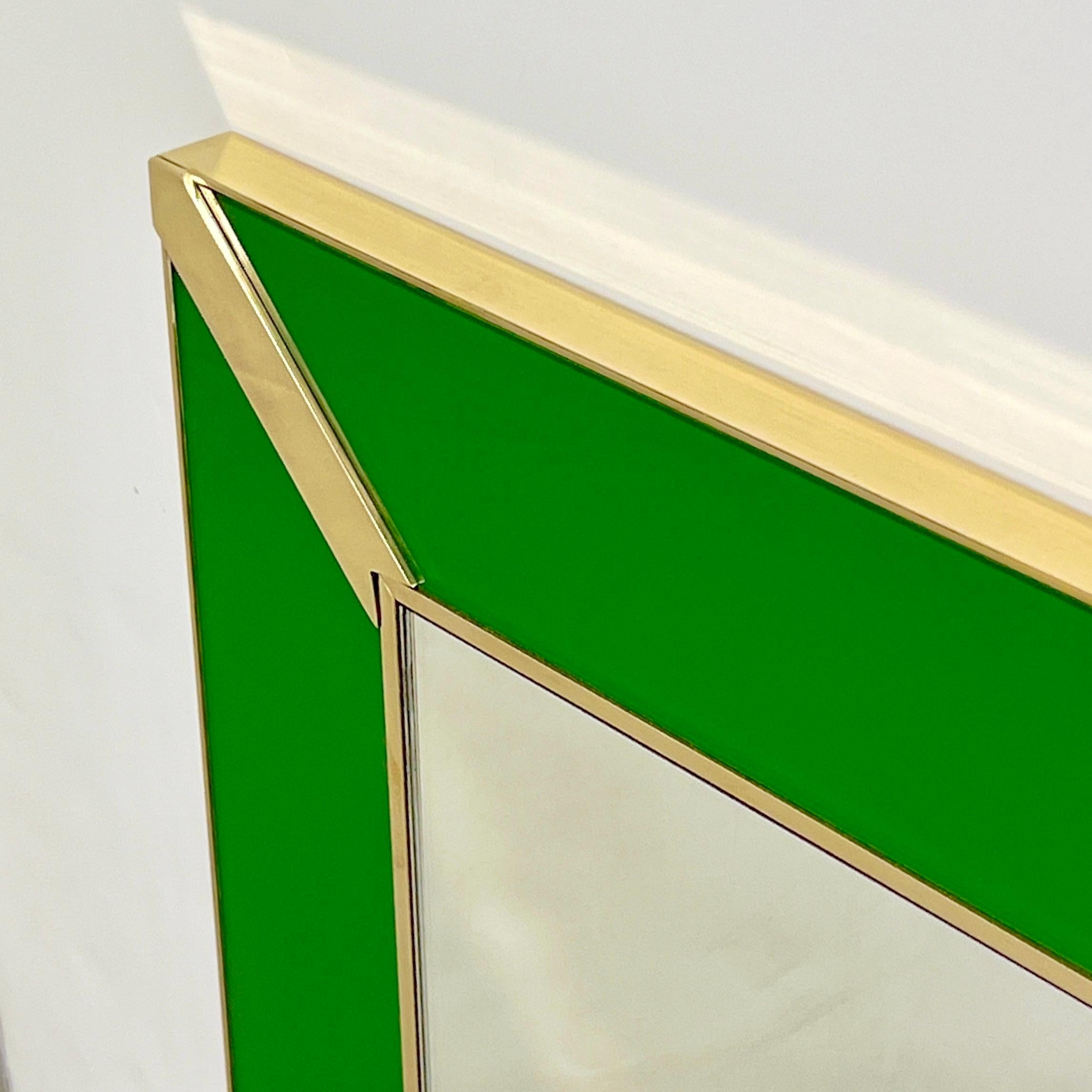 Contemporary Italian Minimalist Design Green Glass Mirror with Brass Accents In New Condition For Sale In New York, NY