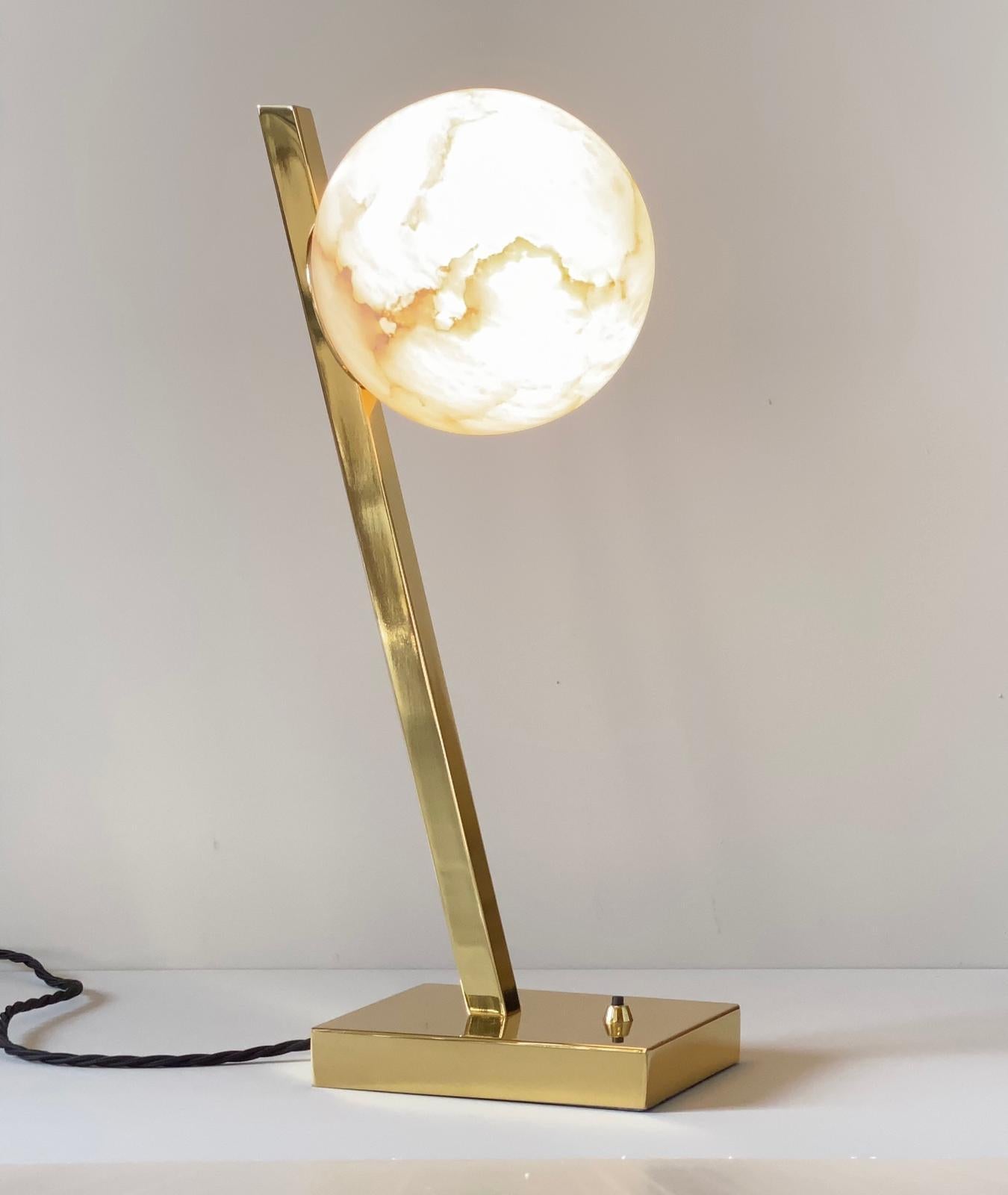 Contemporary Italian Minimalist Geometric White Alabaster Offset Brass Lamp 9