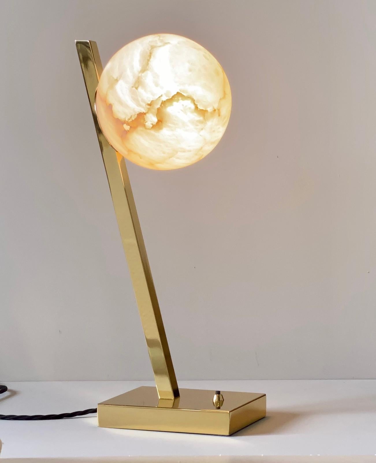 Contemporary Italian Minimalist Geometric White Alabaster Offset Brass Lamp 1