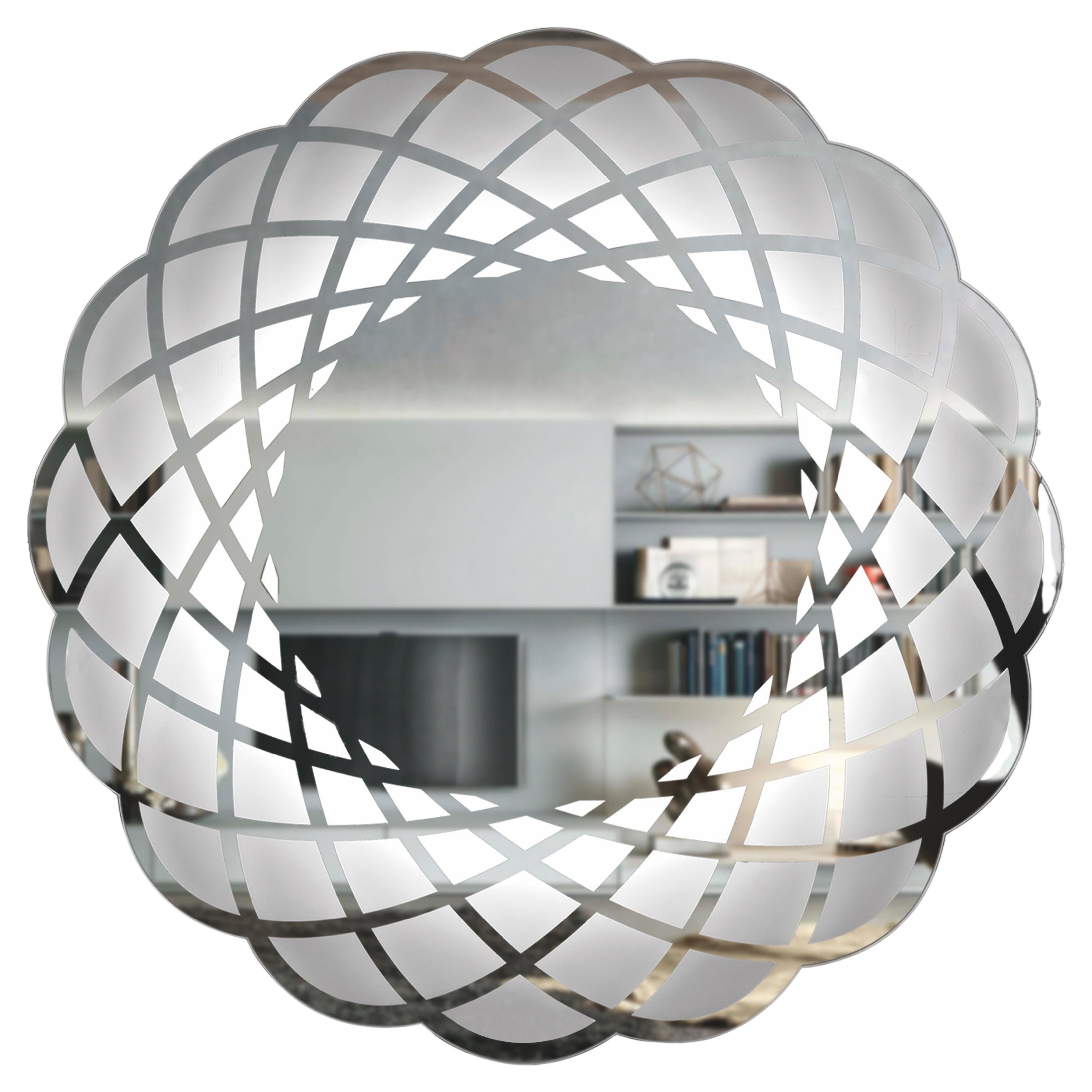 Contemporary Italian Minimalist Lace Decor Scalloped Round Mirror with Light (miroir rond festonné avec lumière) en vente