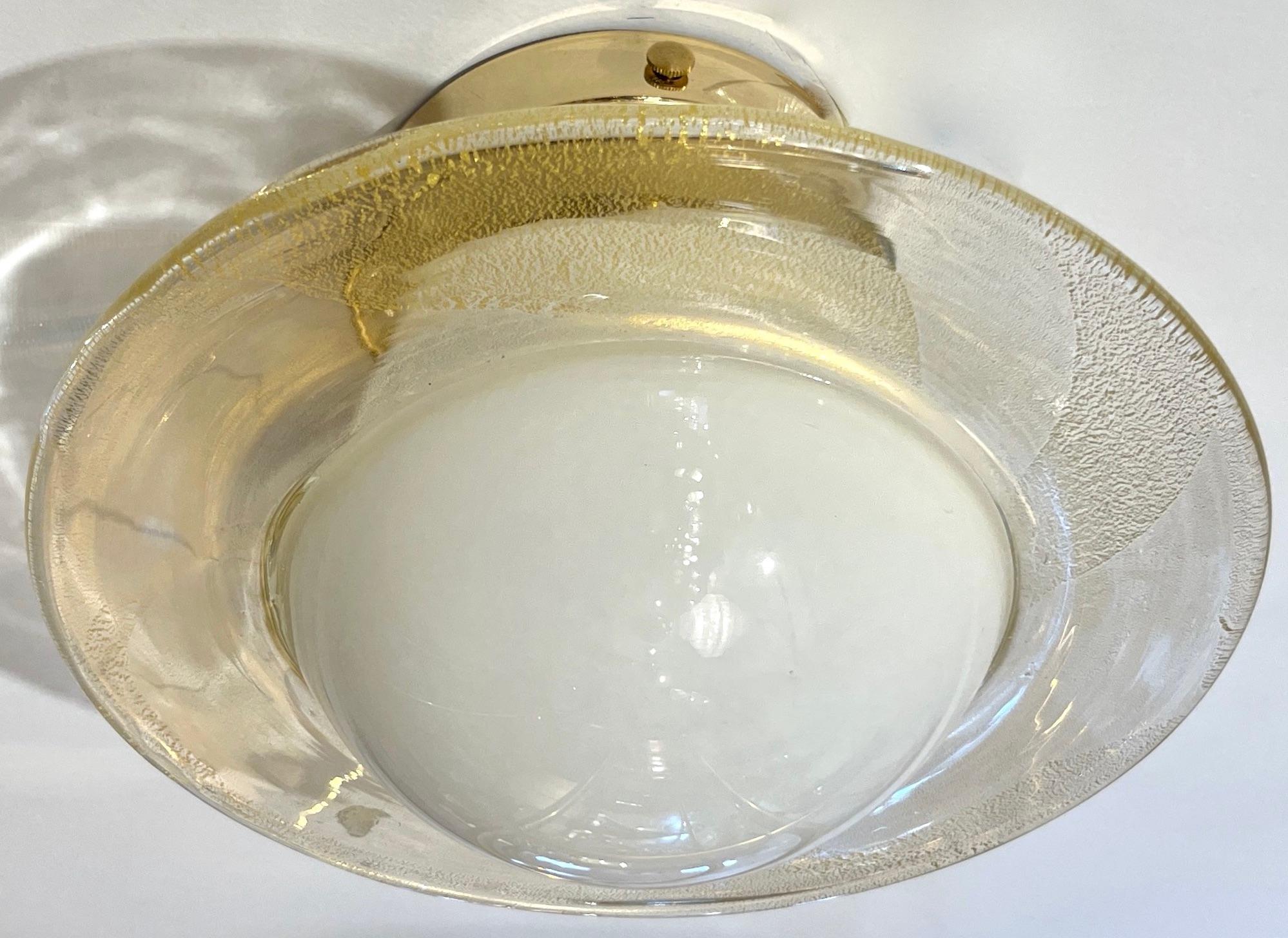 Contemporary Italian Modern Cream White Gold Murano Glass Brass Round Flushmount For Sale 2