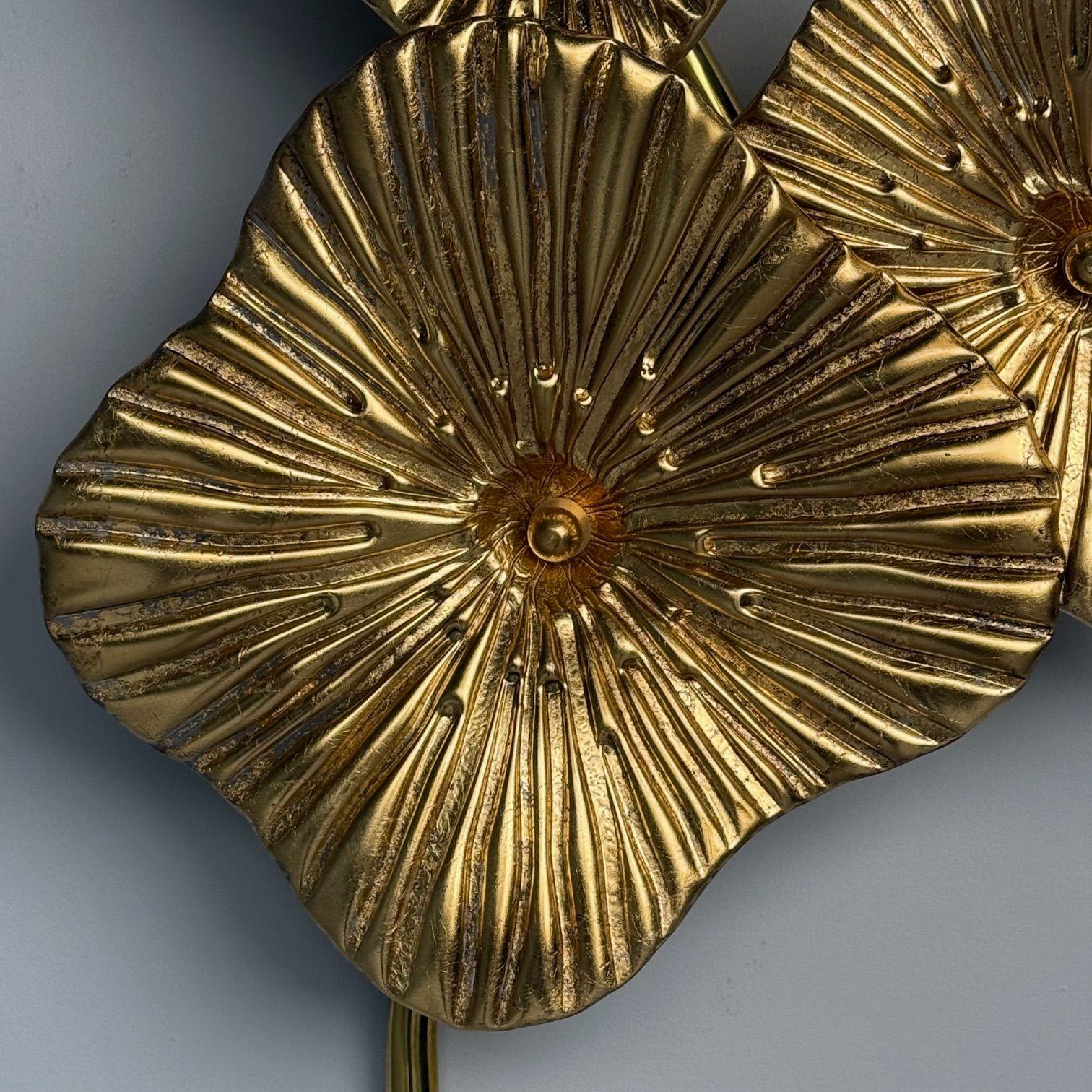 Contemporary, Italian Modern, Flower Sconces, Murano Glass, Gold Leaf, Brass For Sale 9