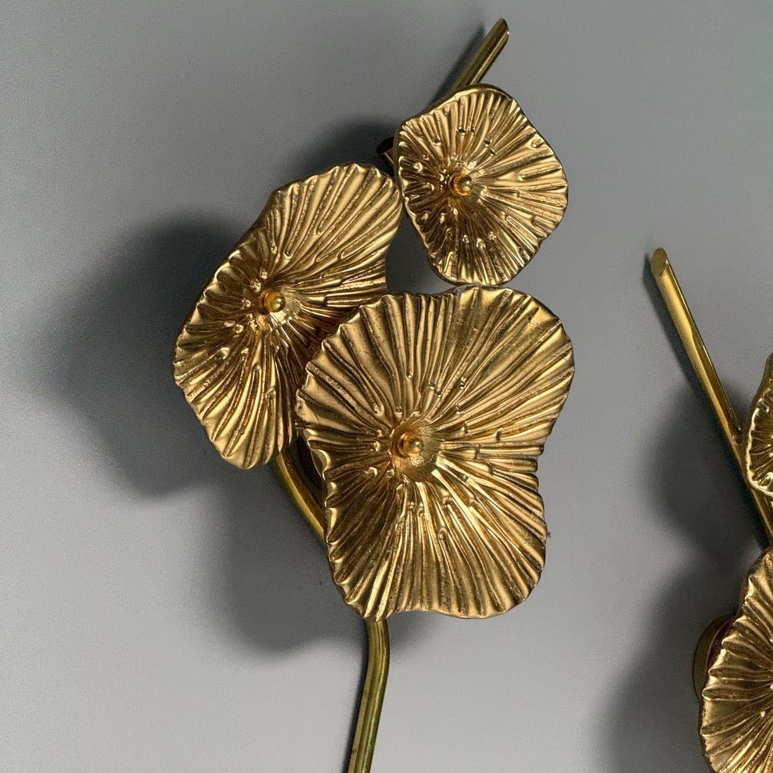 Contemporary, Italian Modern, Flower Sconces, Murano Glass, Gold Leaf, Brass For Sale 2