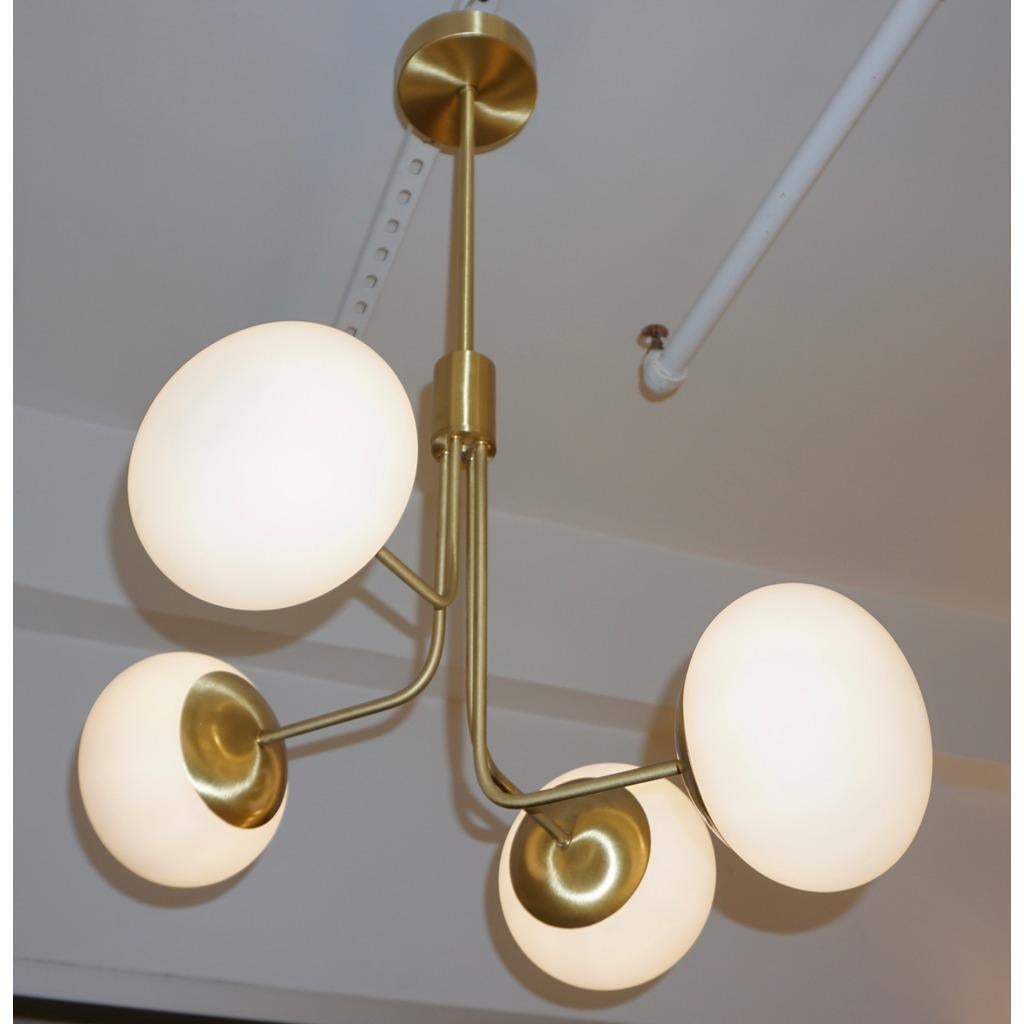 Hand-Crafted Contemporary Italian Modern Satin Brass & 4 White Murano Glass Globe Chandelier For Sale