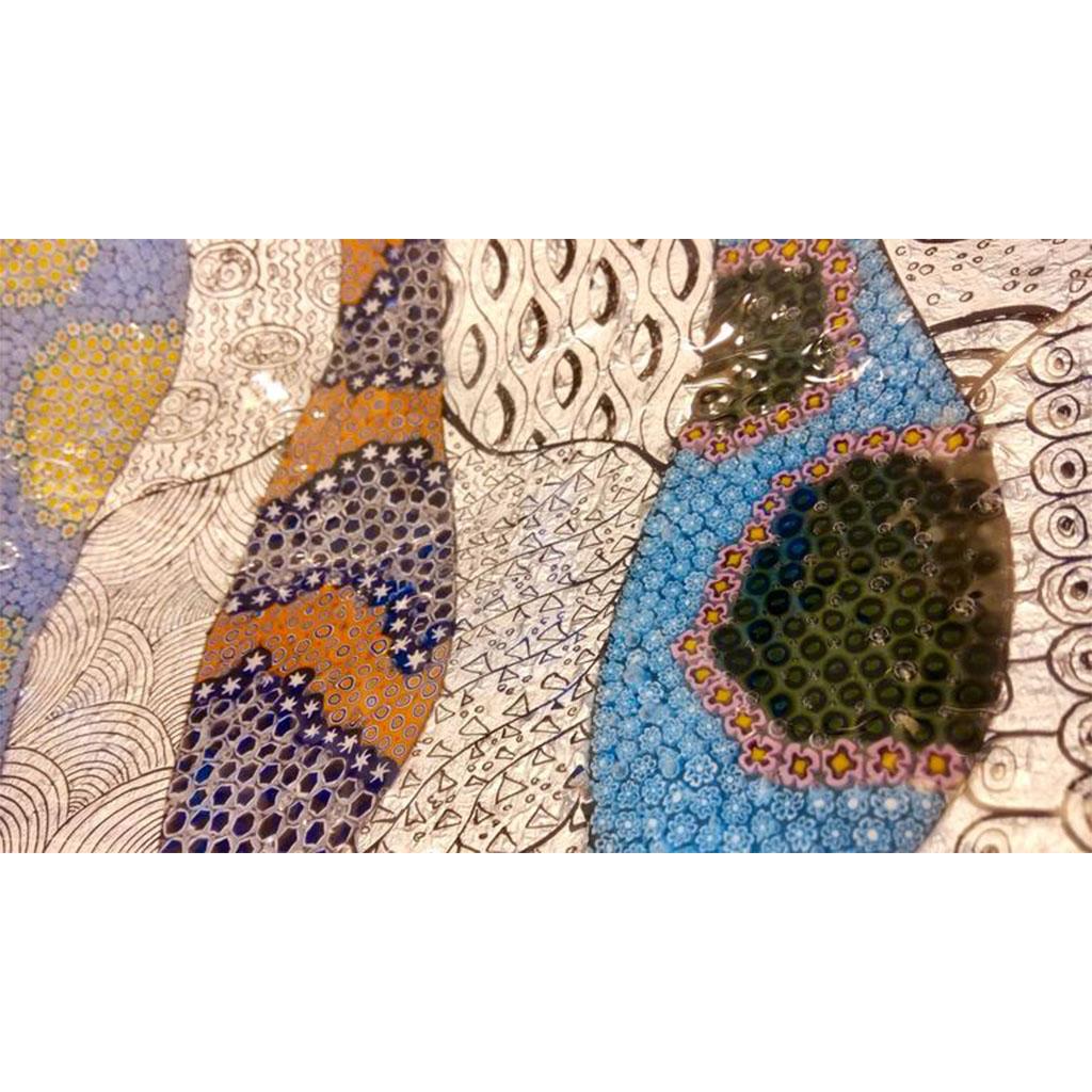 Zeitgenössischer Tafelaufsatz aus italienischem Muranoglas in Silber, Blau und Grün mit Mosaik auf Rot im Angebot 1