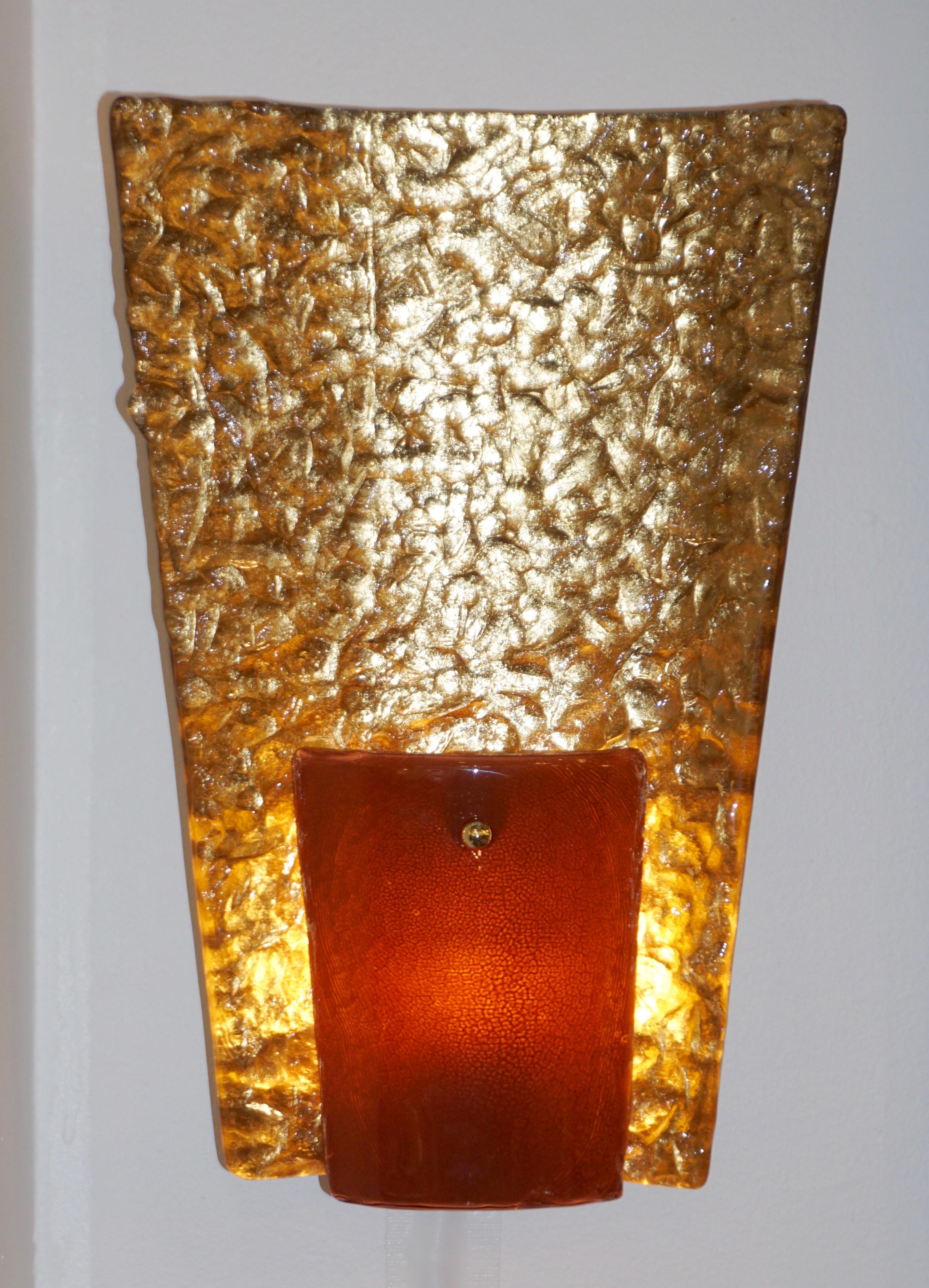 Contemporary Italian Pair of Gold and Amber/Orange Murano Glass Organic Sconces For Sale 1