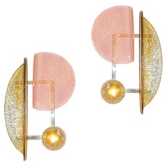 Paire d'appliques italiennes contemporaines en laiton doré et verre de Murano rose et ambre