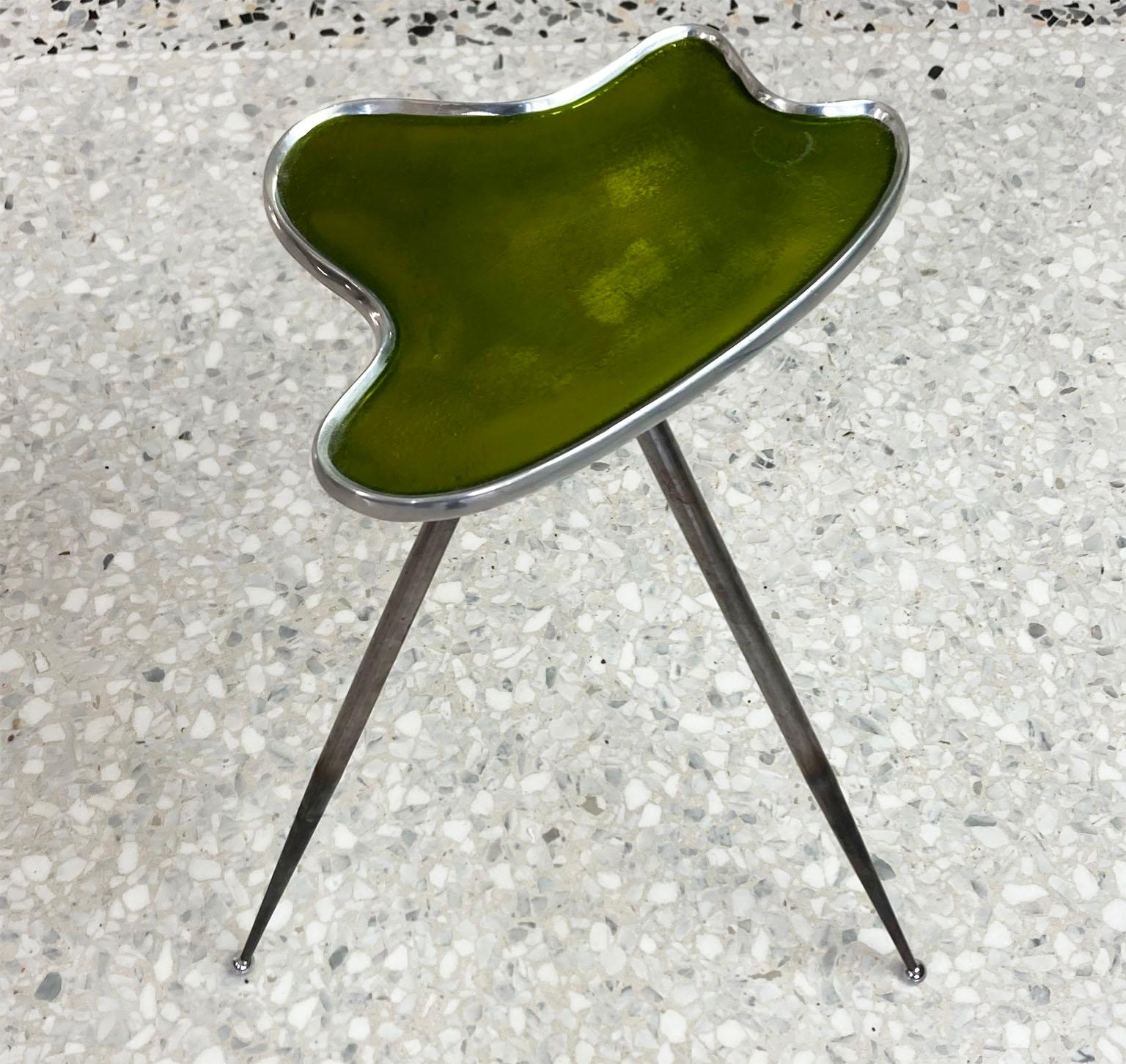 Metal Contemporary Italian Pair of Side Tables with Glossy Green Top on Tripod Leg